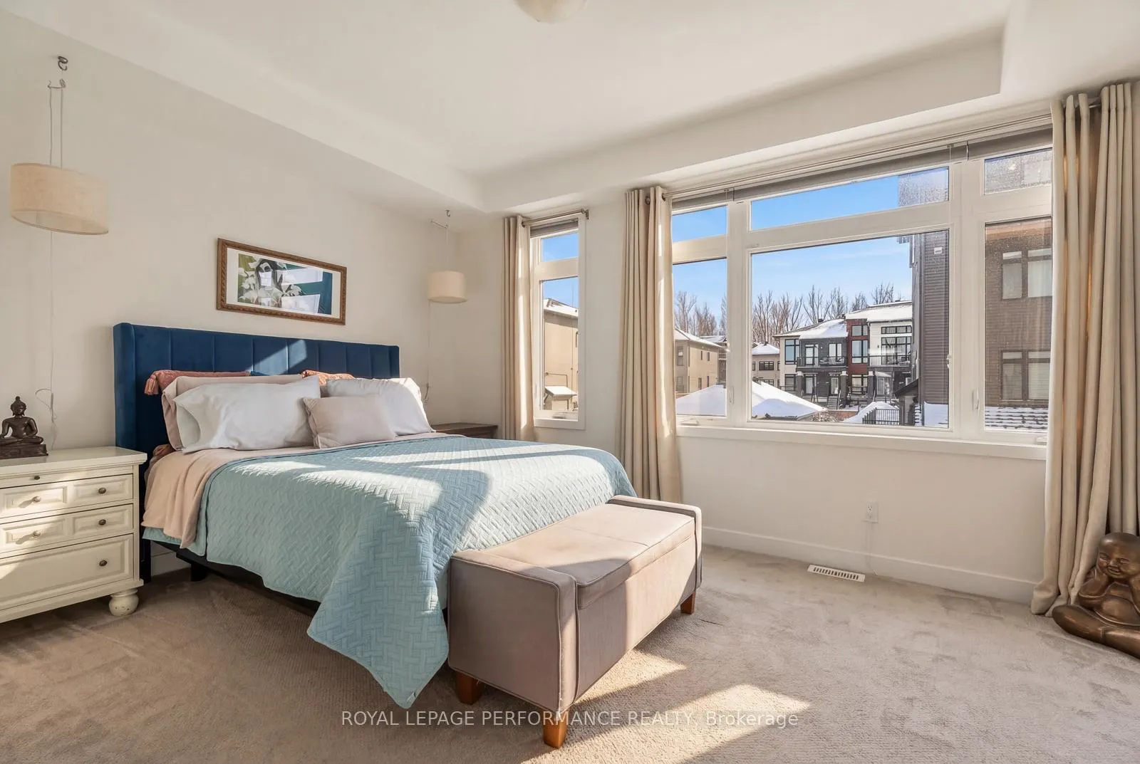 Photo 10 of 820 Ralph Hennessy Ave, Ottawa, Riverside South — HOMEH