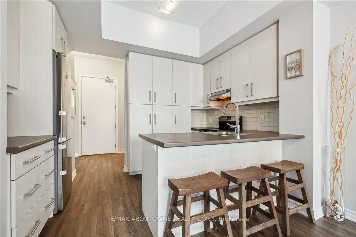 Photo 13 of Unit 102, 40 Esplanade Lane, Grimsby, Grimsby Beach — HOMEH