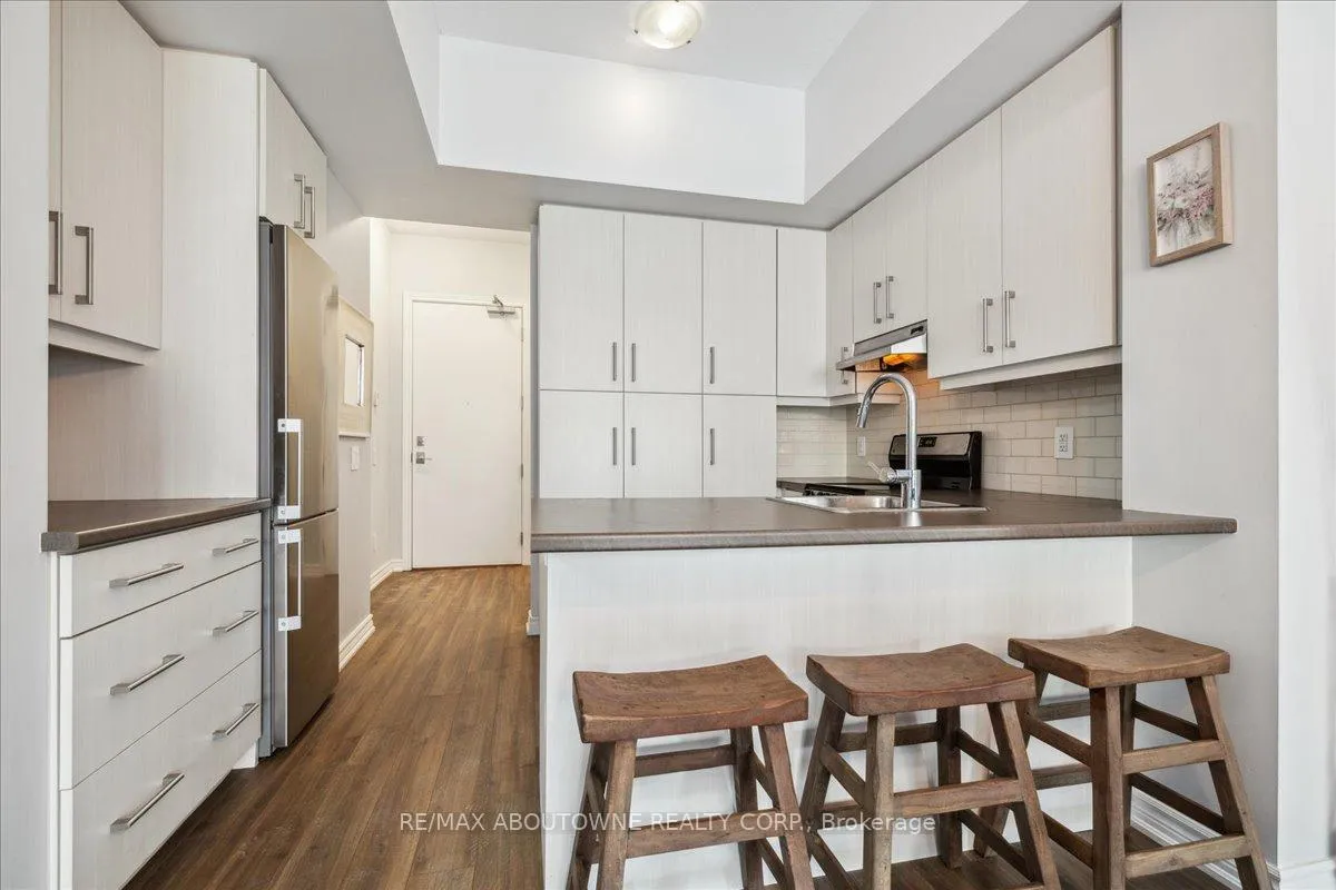 Photo 14 of Unit 102, 40 Esplanade Lane, Grimsby, Grimsby Beach — HOMEH