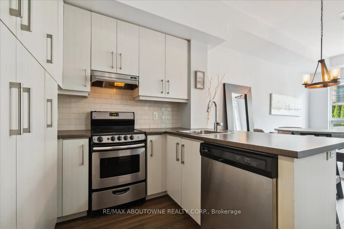 Photo 16 of Unit 102, 40 Esplanade Lane, Grimsby, Grimsby Beach — HOMEH
