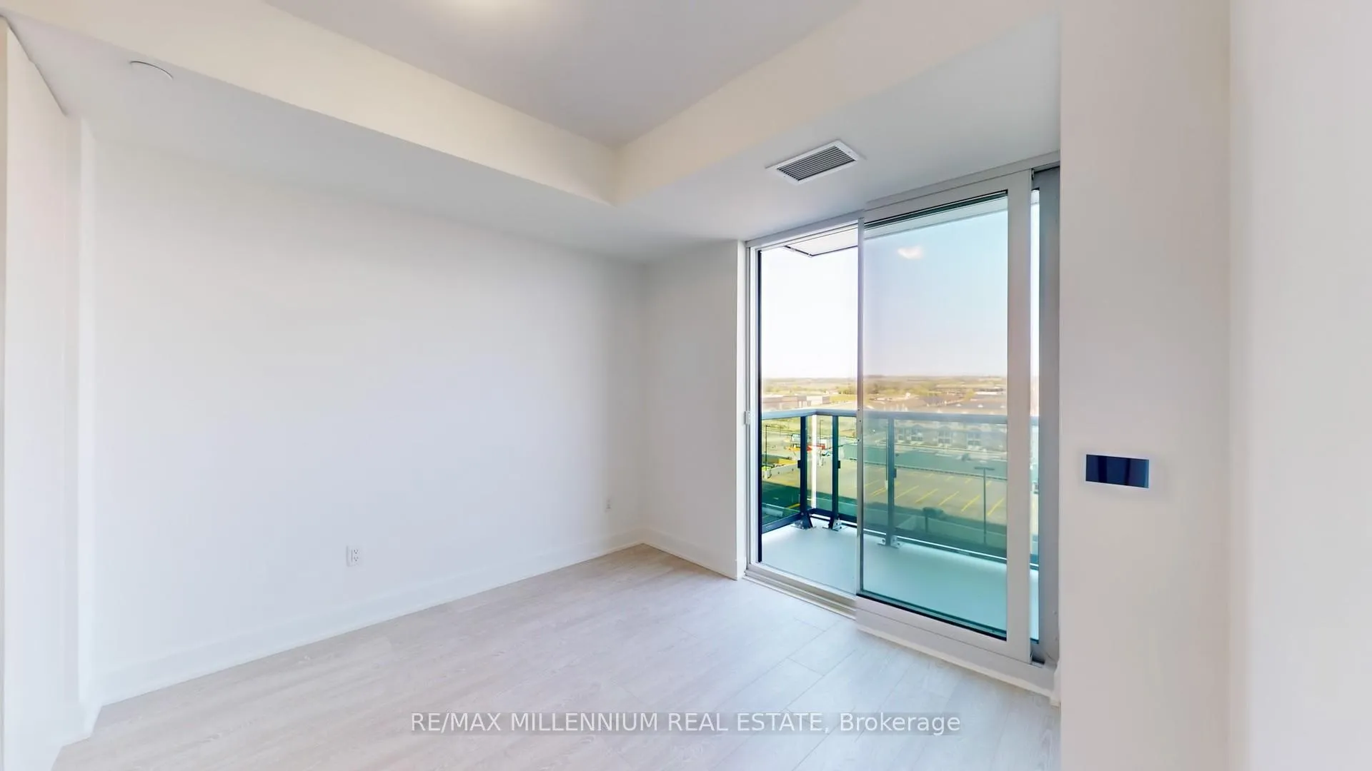 Photo 12 of Unit 804, 2545 Simcoe Street, Oshawa, Windfields — HOMEH