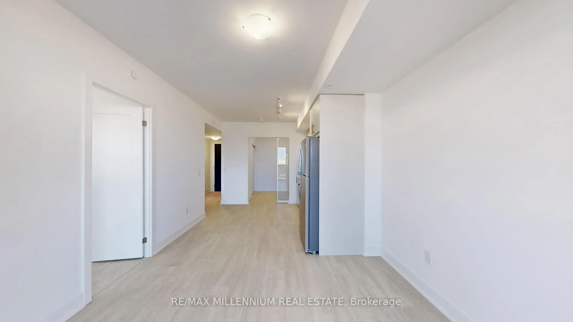Photo 14 of Unit 804, 2545 Simcoe Street, Oshawa, Windfields — HOMEH