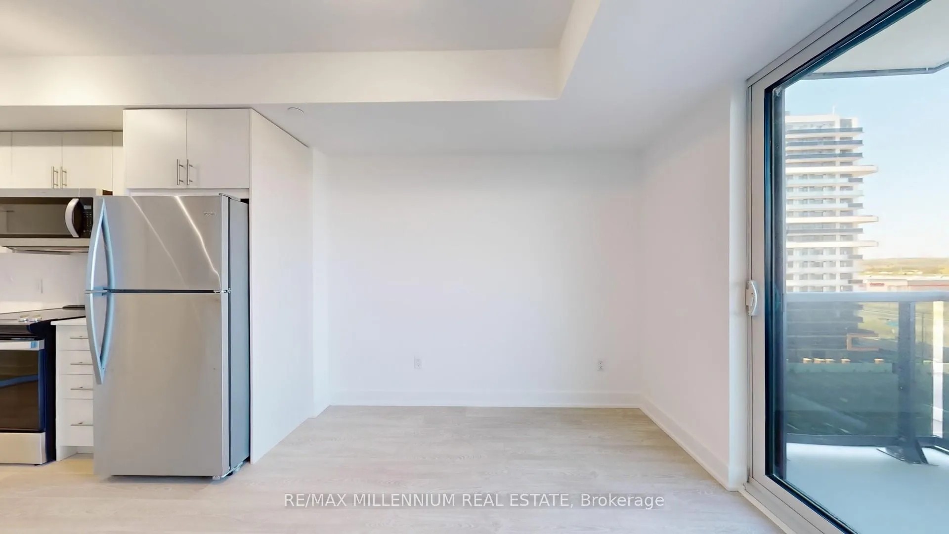 Photo 15 of Unit 804, 2545 Simcoe Street, Oshawa, Windfields — HOMEH