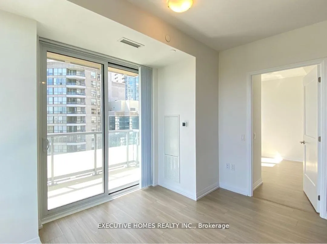Photo 8 of Unit 1109, 25 Holly Street, Toronto, Mount Pleasant East — HOMEH