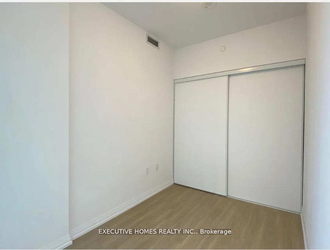 Photo 10 of Unit 1109, 25 Holly Street, Toronto, Mount Pleasant East — HOMEH
