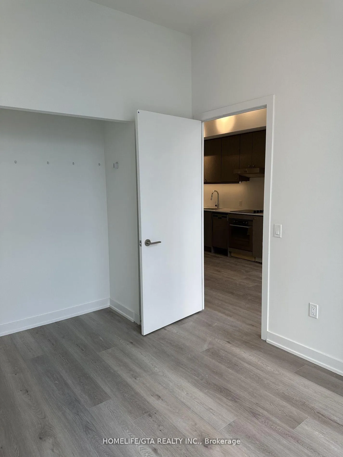 Photo 9 of Unit PH05, 9 Tecumseth Street, Toronto, Niagara — HOMEH