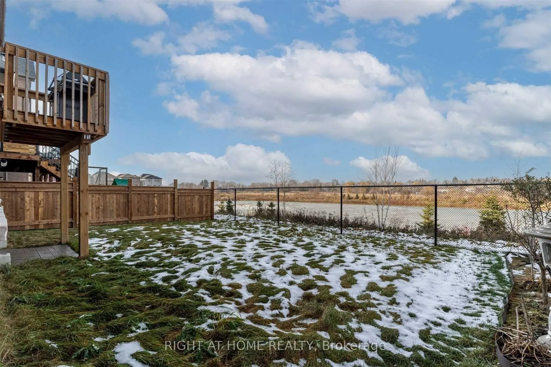 Photo 30 of 108 Connell Drive, Georgina, Keswick North — HOMEH