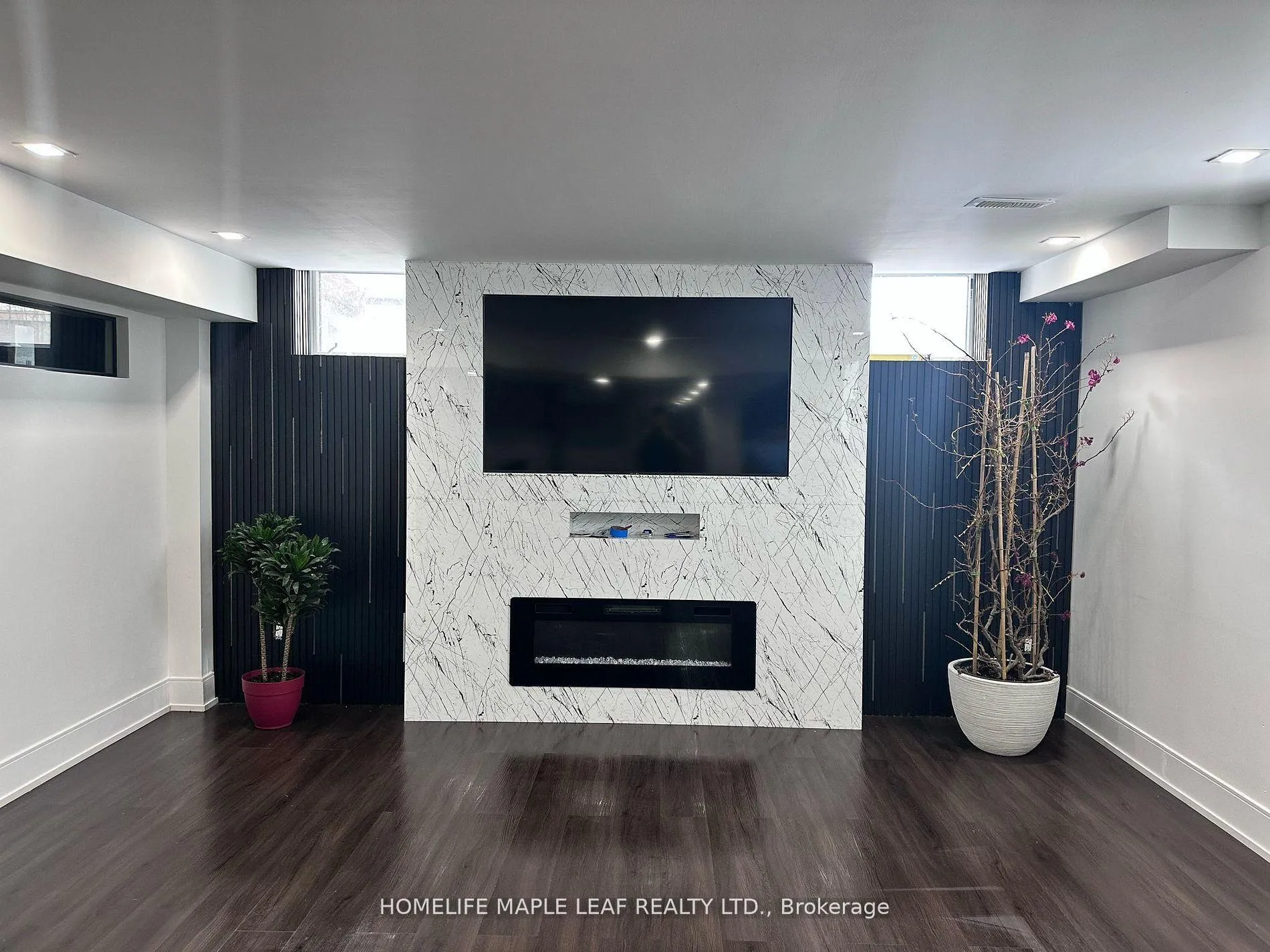Photo 9 of 1174 Enchanted Crescent, Pickering, Rural Pickering — HOMEH