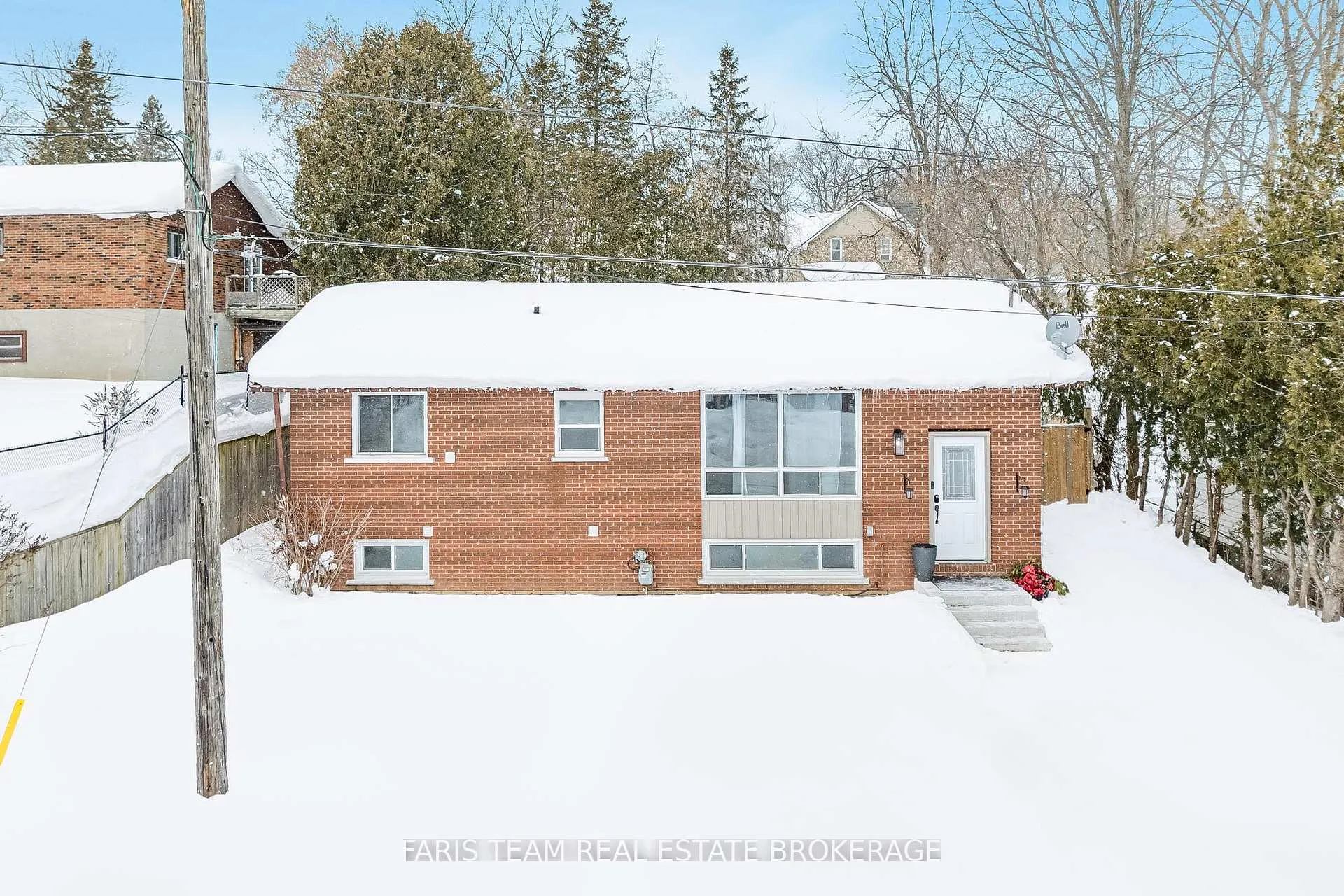 Photo 2 of 510 Mary Street, Tay, Port McNicoll — HOMEH