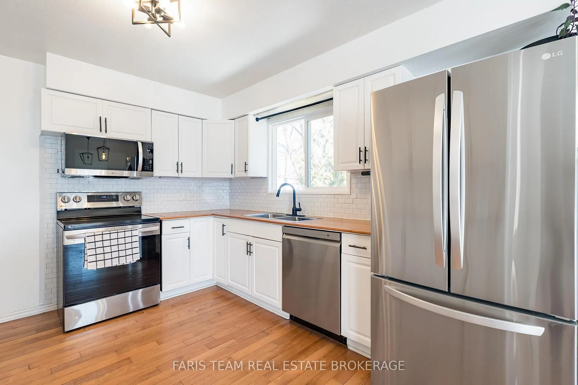 Photo 7 of 510 Mary Street, Tay, Port McNicoll — HOMEH