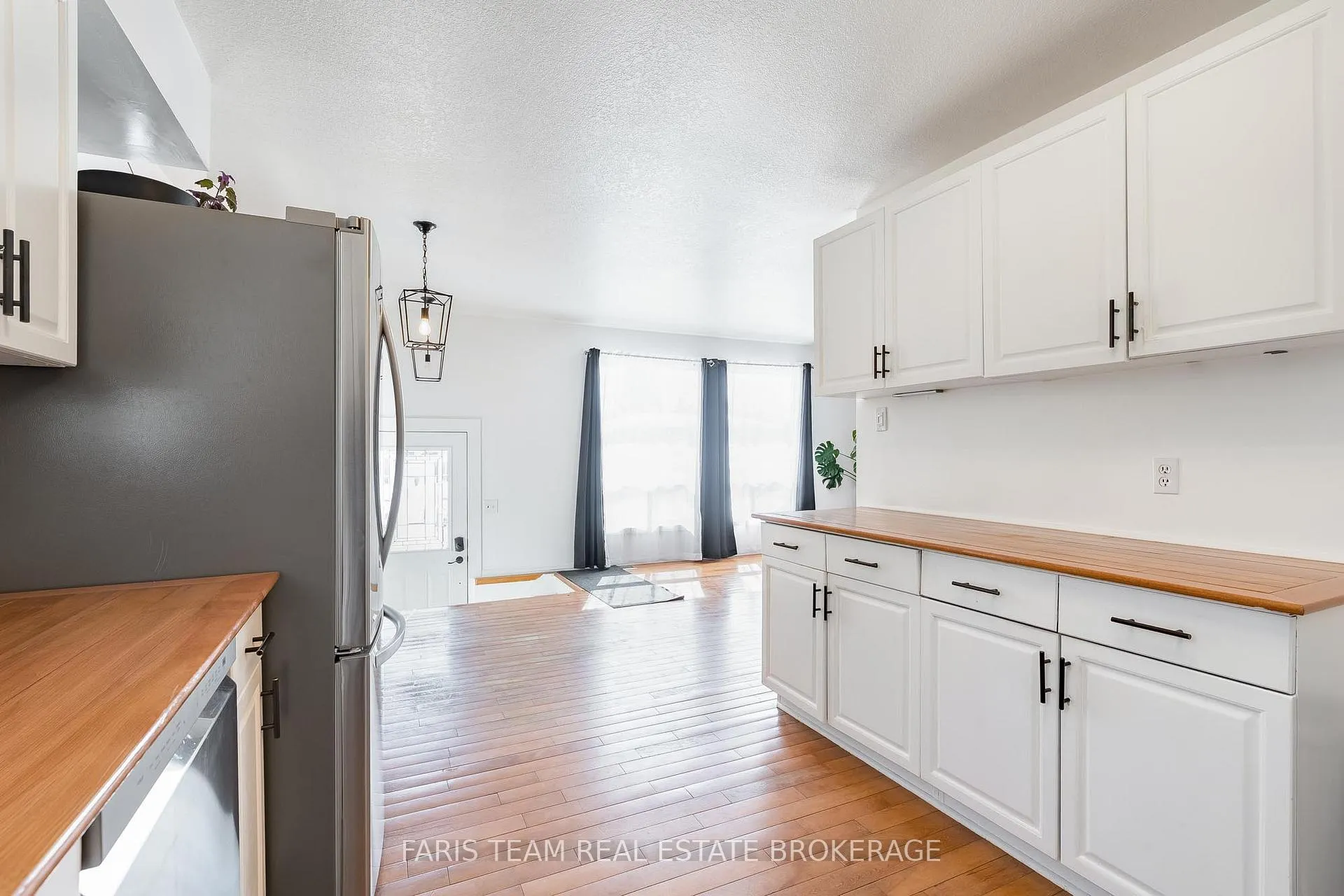 Photo 11 of 510 Mary Street, Tay, Port McNicoll — HOMEH