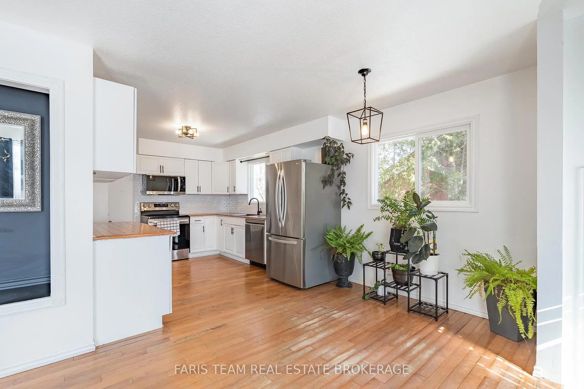 Photo 14 of 510 Mary Street, Tay, Port McNicoll — HOMEH