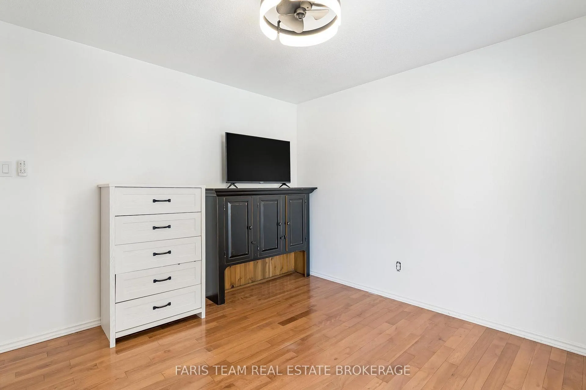 Photo 20 of 510 Mary Street, Tay, Port McNicoll — HOMEH