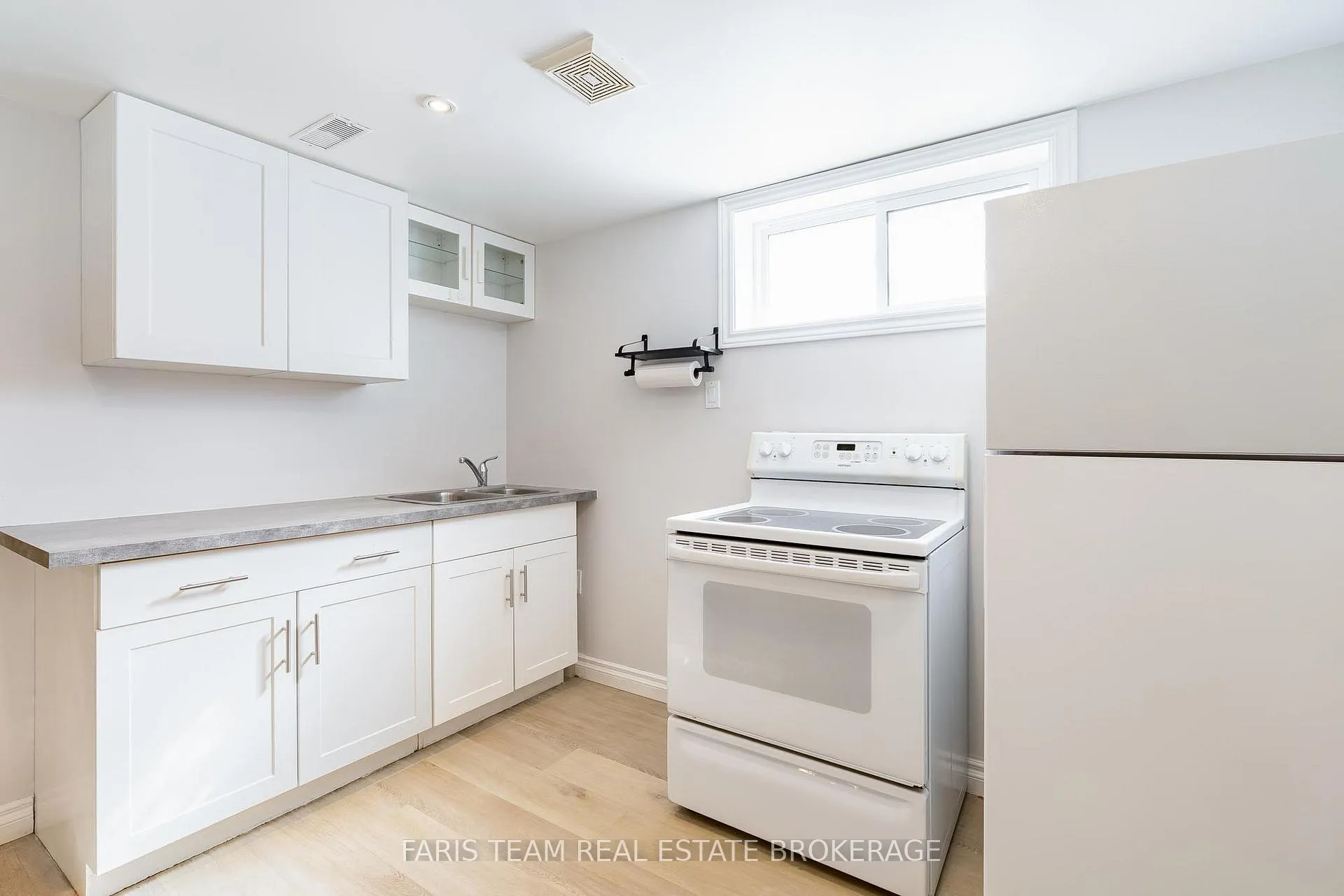 Photo 27 of 510 Mary Street, Tay, Port McNicoll — HOMEH