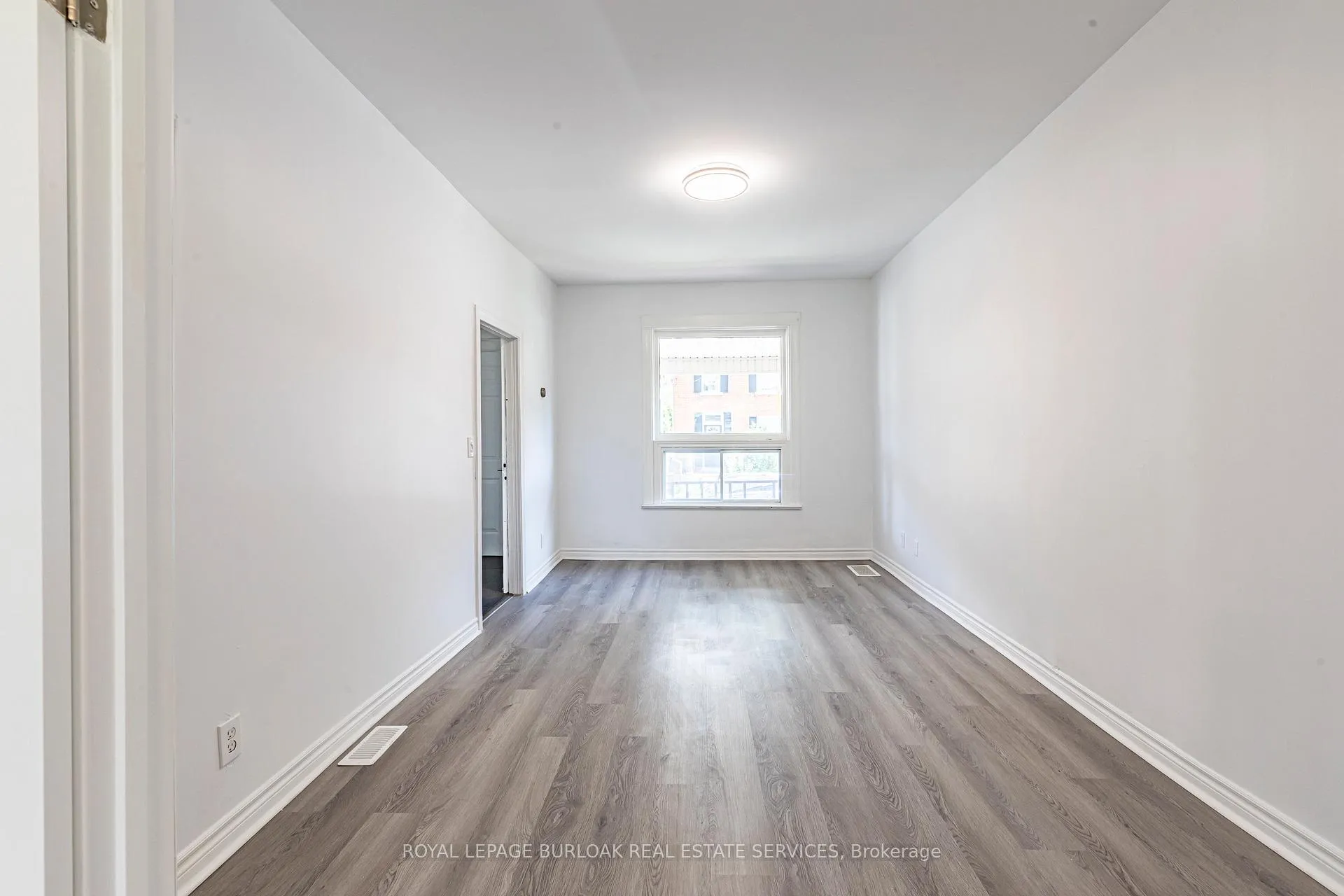 Photo 9 of 22 Myrtle Avenue, Hamilton, St. Clair — HOMEH