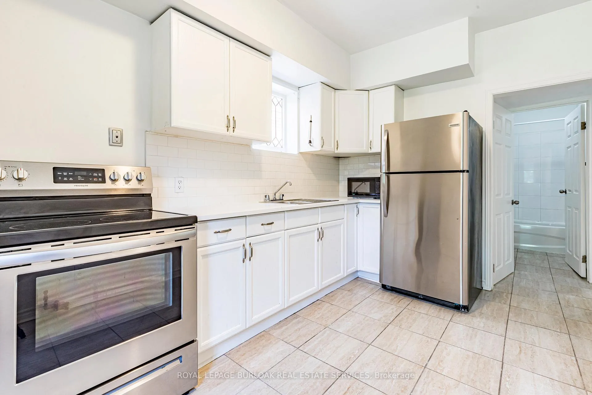 Photo 12 of 22 Myrtle Avenue, Hamilton, St. Clair — HOMEH