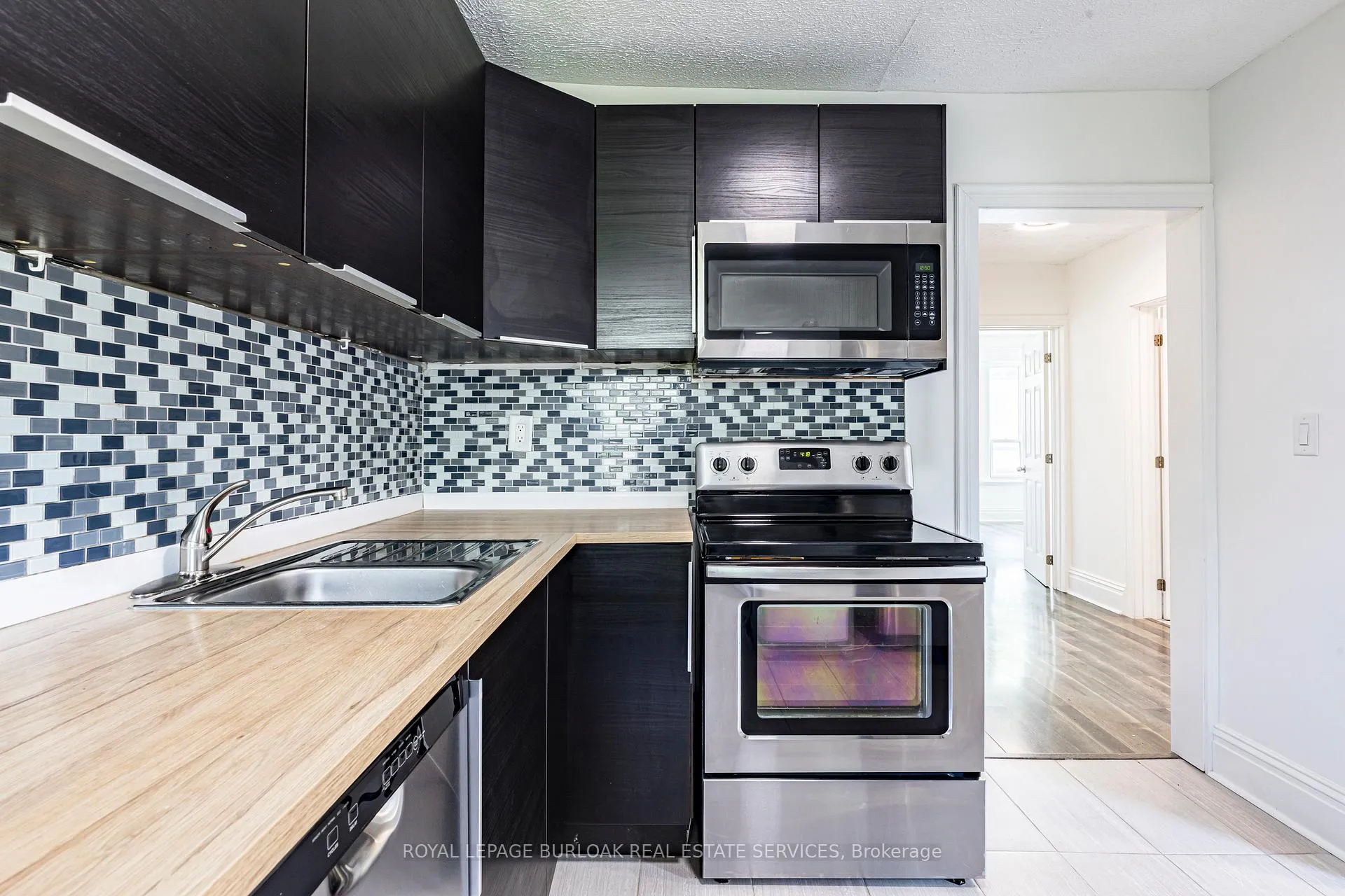 Photo 24 of 22 Myrtle Avenue, Hamilton, St. Clair — HOMEH