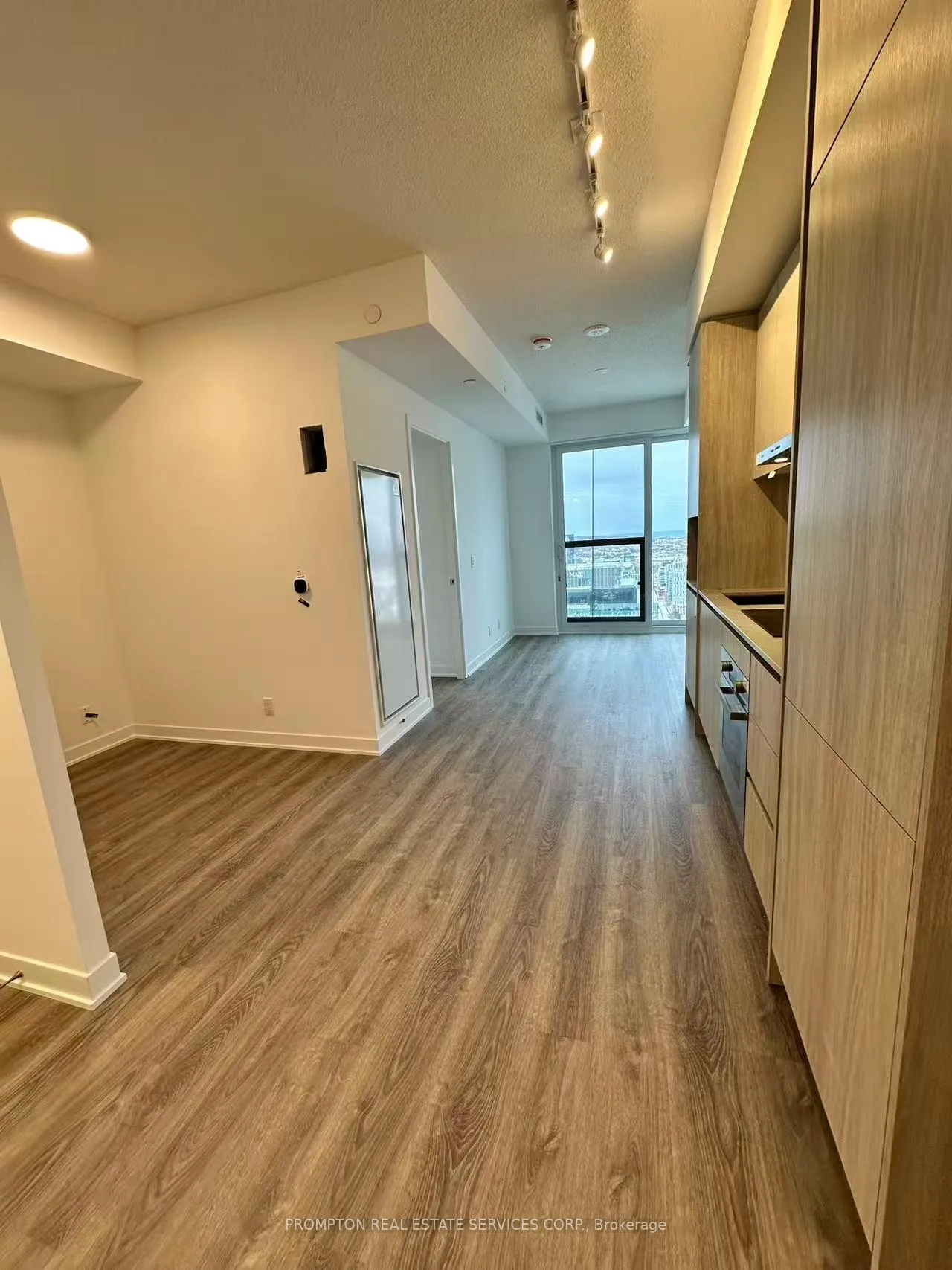 Photo 2 of Unit 3805, 180 Front Street E, Toronto, Moss Park — HOMEH