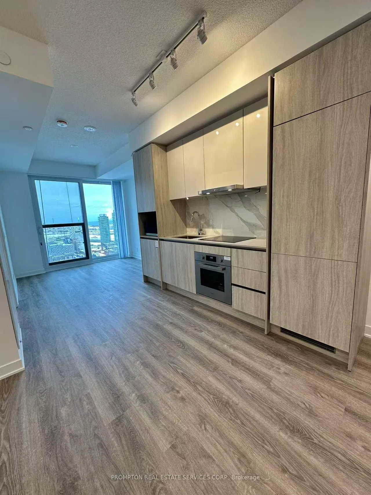 Photo 3 of Unit 3805, 180 Front Street E, Toronto, Moss Park — HOMEH