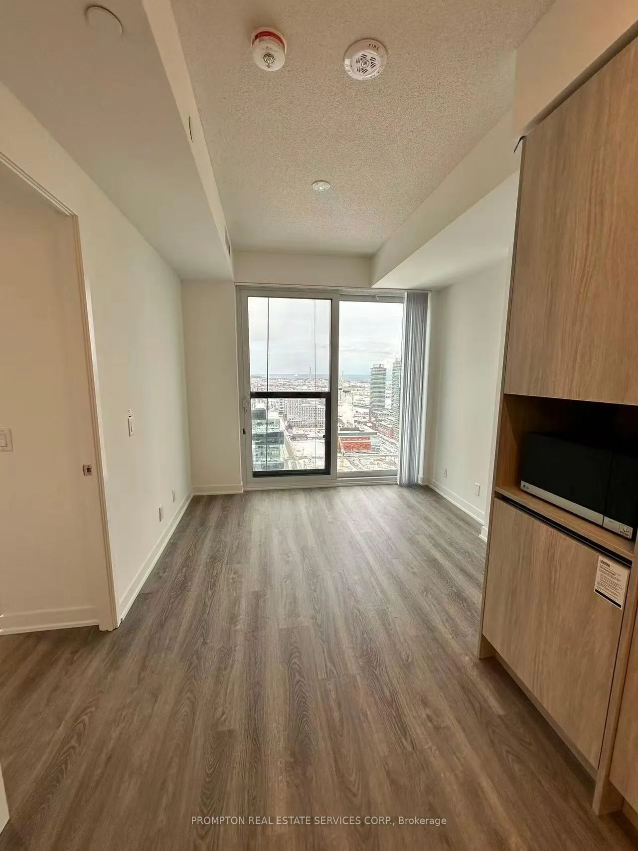 Photo 7 of Unit 3805, 180 Front Street E, Toronto, Moss Park — HOMEH