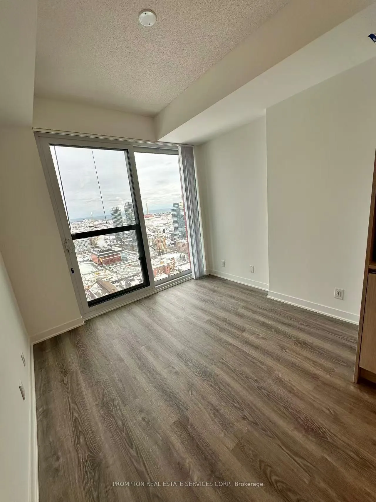 Photo 8 of Unit 3805, 180 Front Street E, Toronto, Moss Park — HOMEH