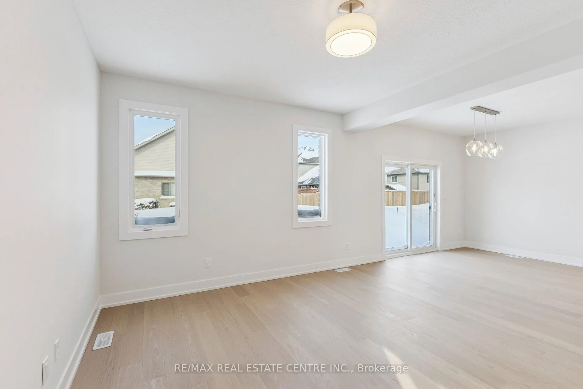 Photo 16 of 123 Maple Street, Mapleton, Drayton — HOMEH