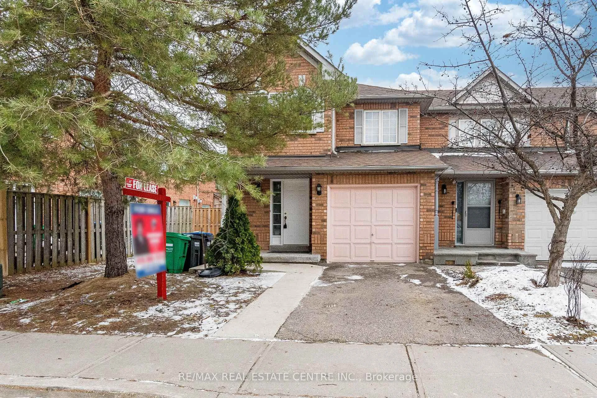 Photo 1 of Unit 48, 10 Cherrytree Drive, Brampton, Fletcher's Creek South — HOMEH