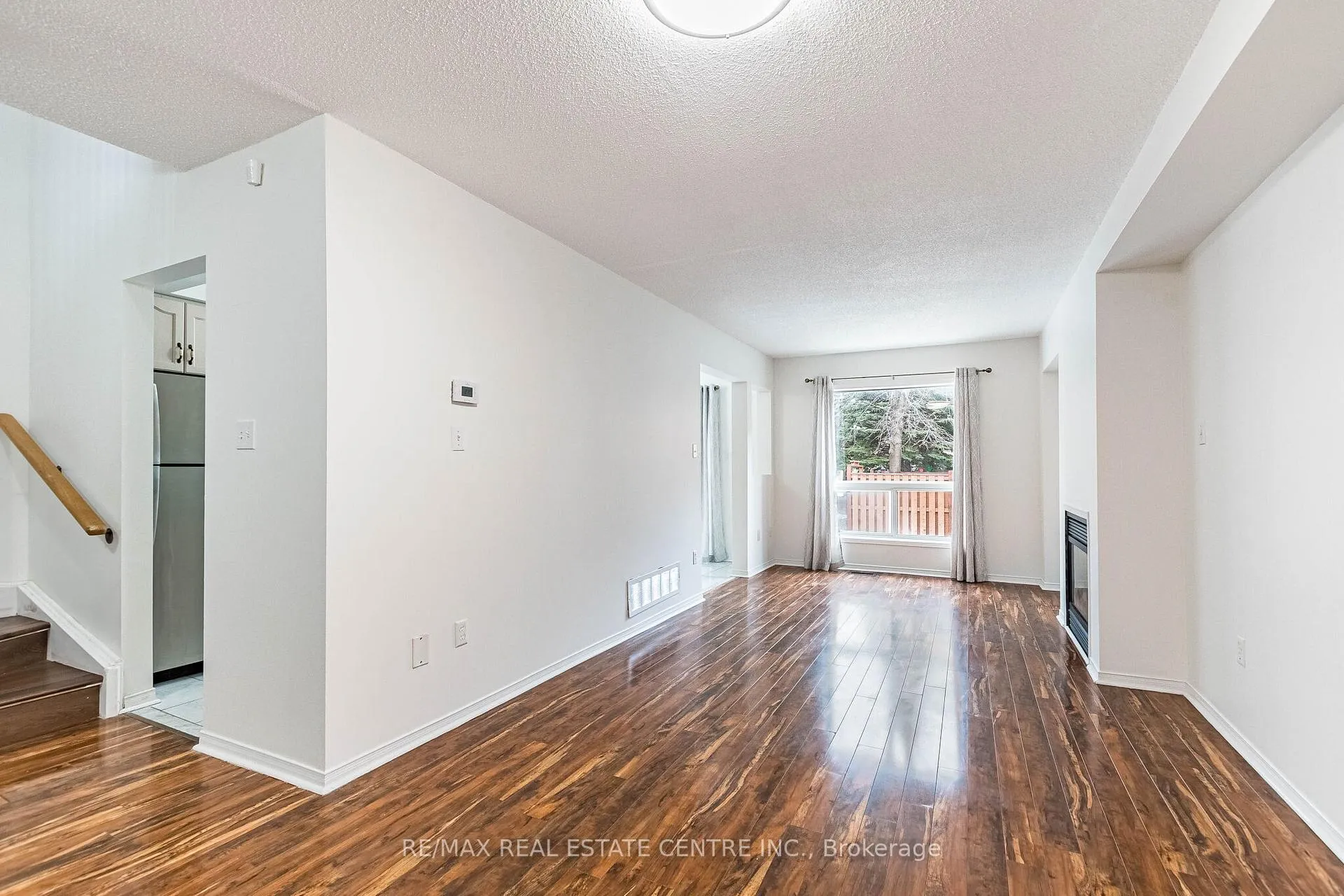 Photo 9 of Unit 48, 10 Cherrytree Drive, Brampton, Fletcher's Creek South — HOMEH