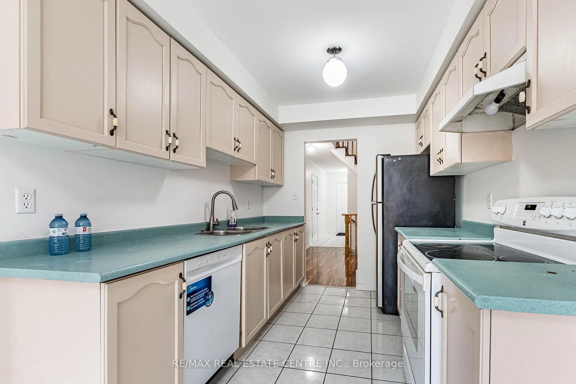 Photo 13 of Unit 48, 10 Cherrytree Drive, Brampton, Fletcher's Creek South — HOMEH