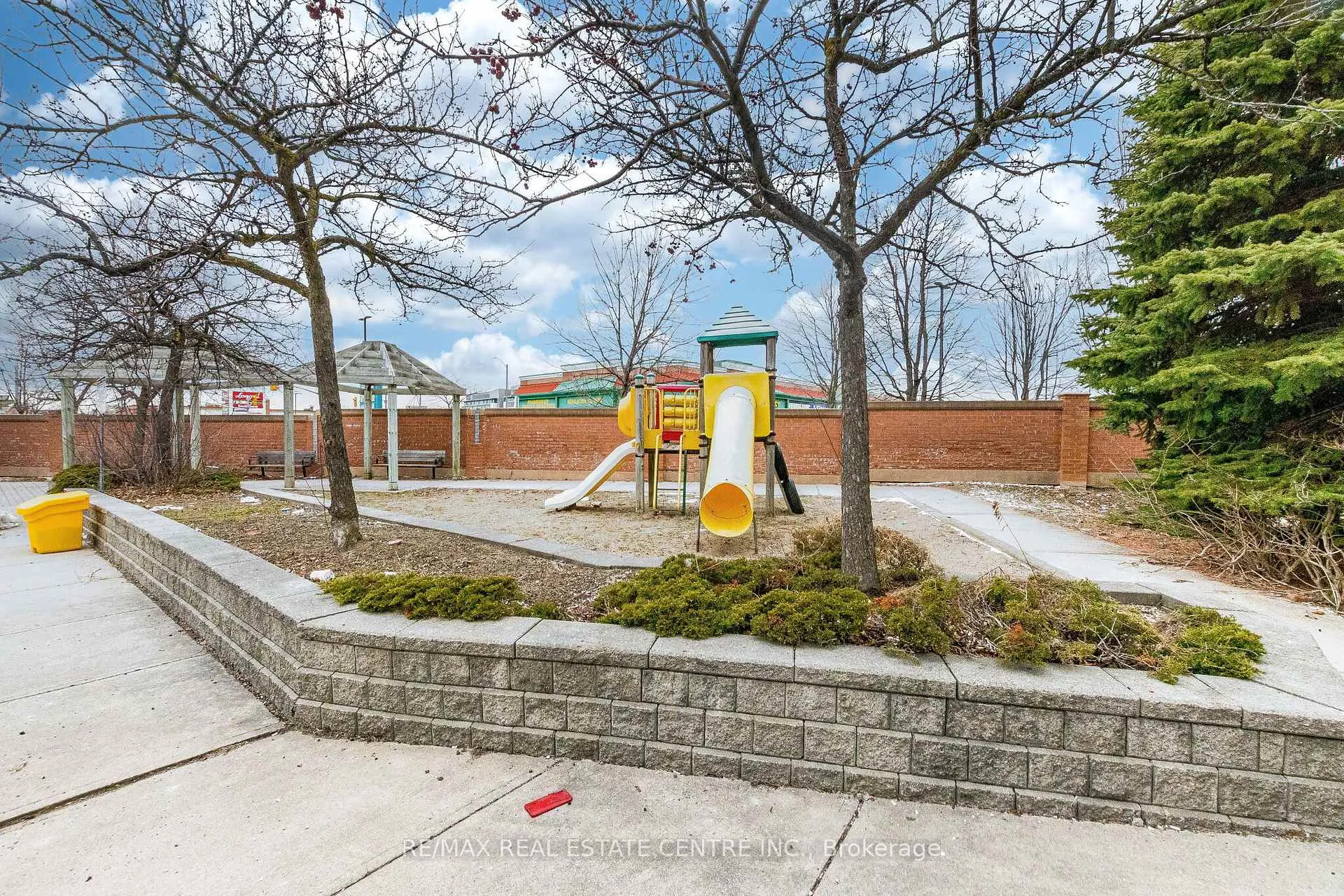 Photo 49 of Unit 48, 10 Cherrytree Drive, Brampton, Fletcher's Creek South — HOMEH