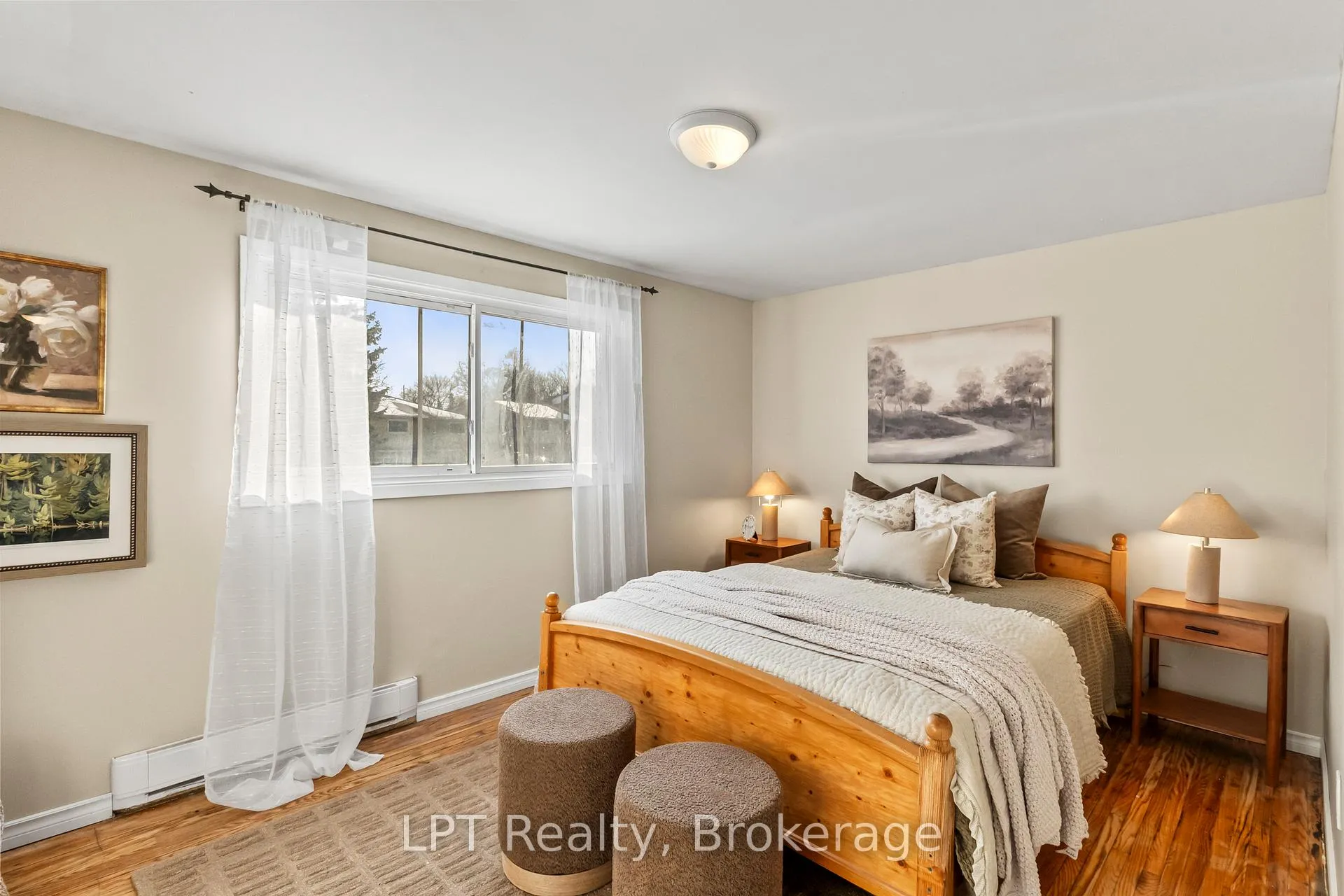 Photo 15 of 118 Capreol Court, Oshawa, Vanier — HOMEH