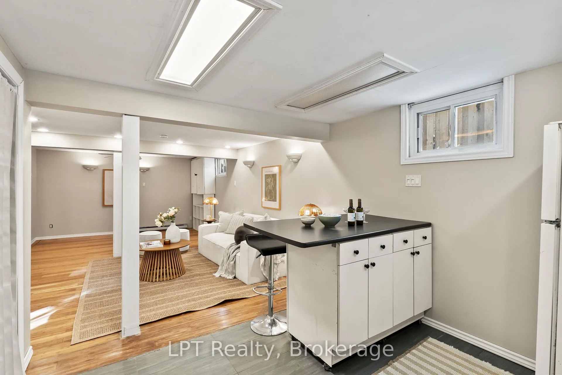 Photo 28 of 118 Capreol Court, Oshawa, Vanier — HOMEH