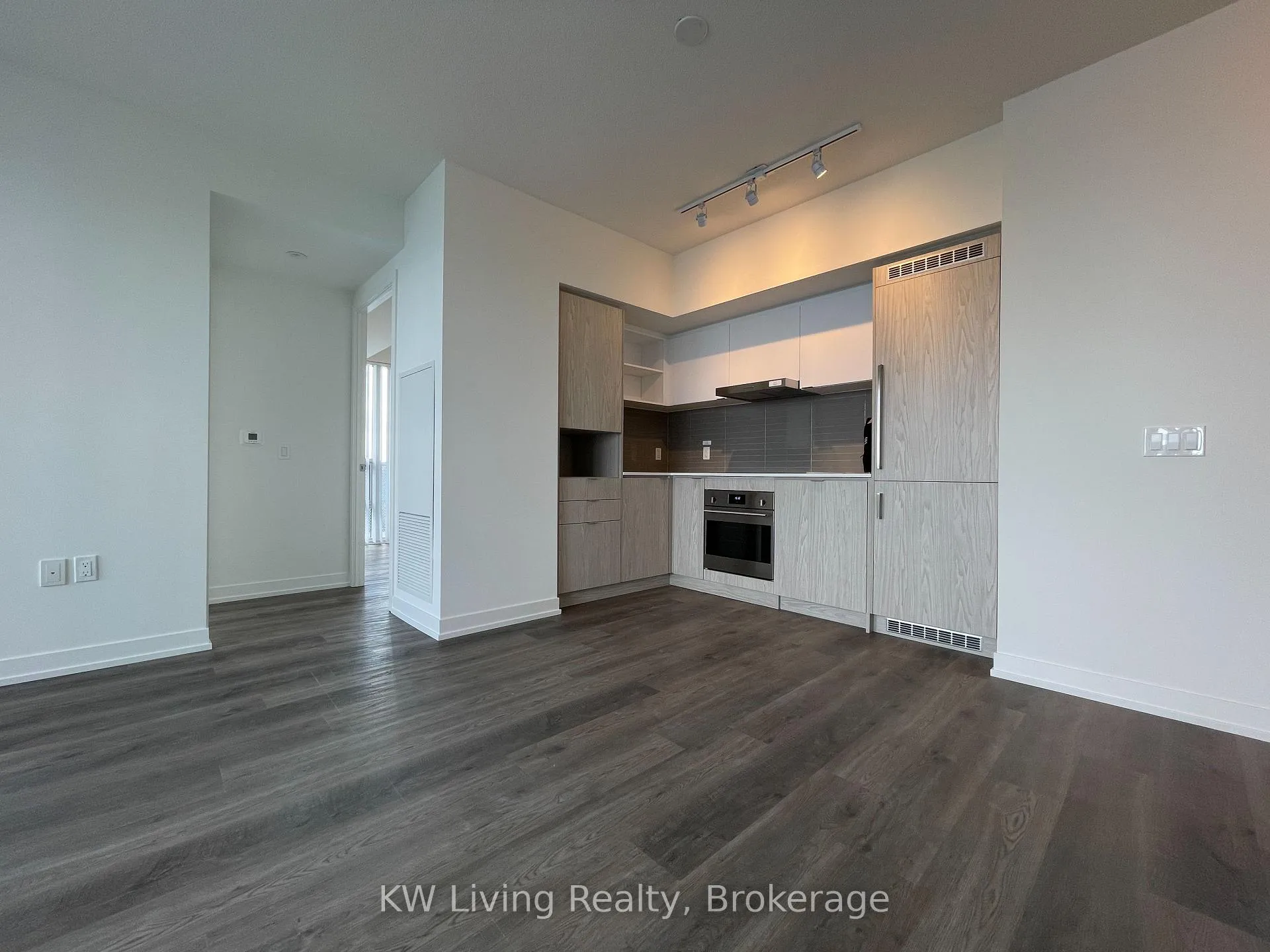 Photo 2 of Unit 4911, 55 Cooper Street, Toronto, Waterfront Communities — HOMEH