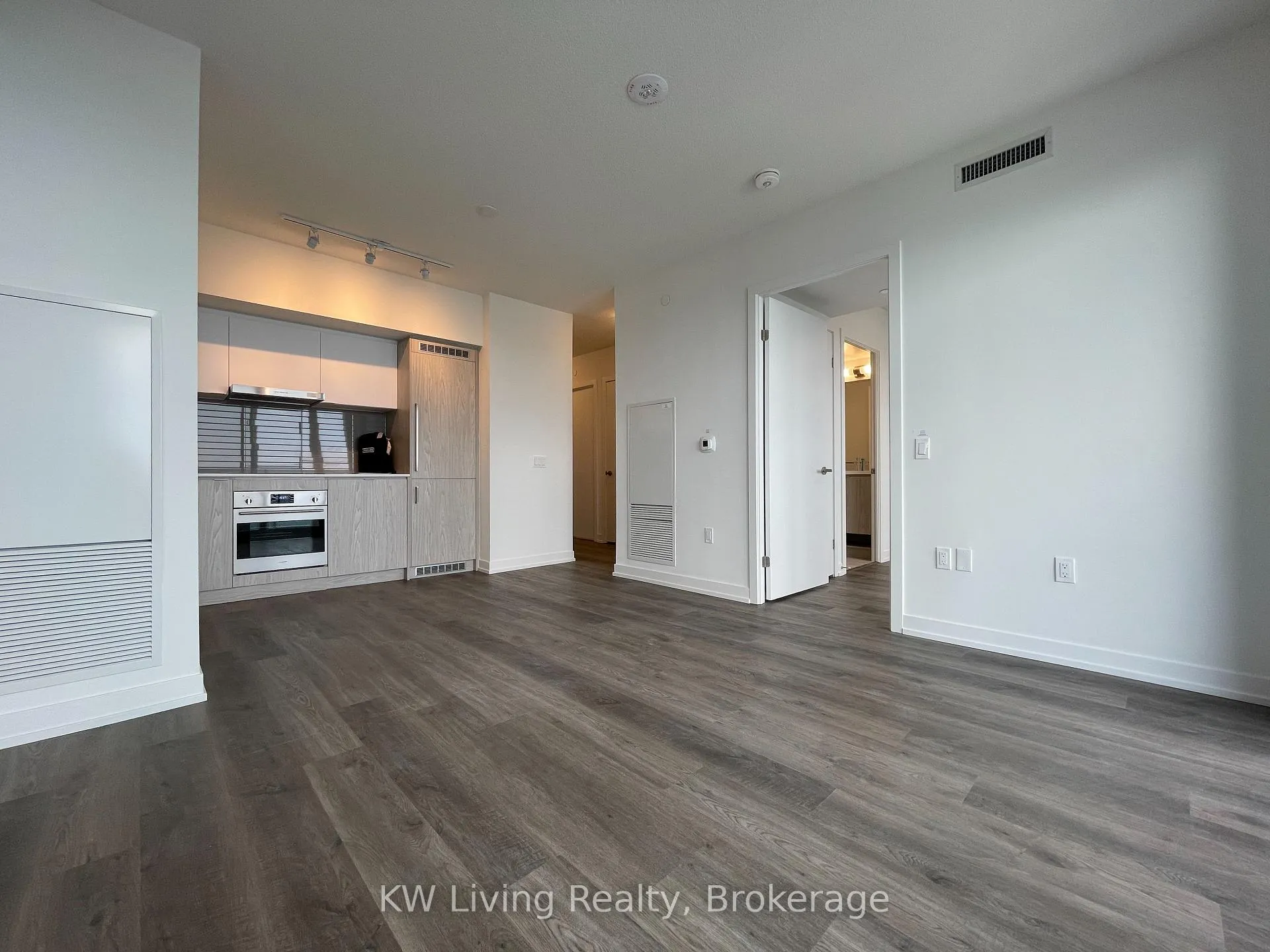 Photo 3 of Unit 4911, 55 Cooper Street, Toronto, Waterfront Communities — HOMEH
