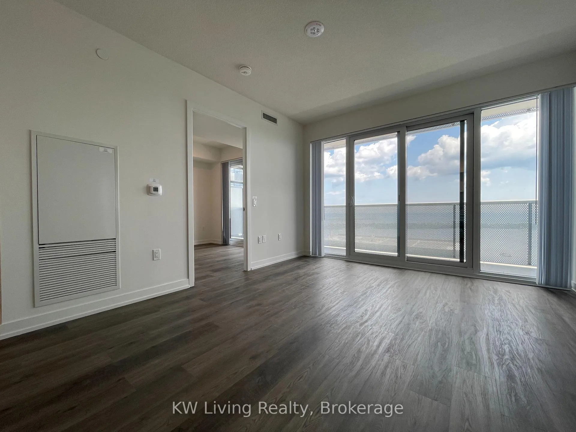 Photo 4 of Unit 4911, 55 Cooper Street, Toronto, Waterfront Communities — HOMEH