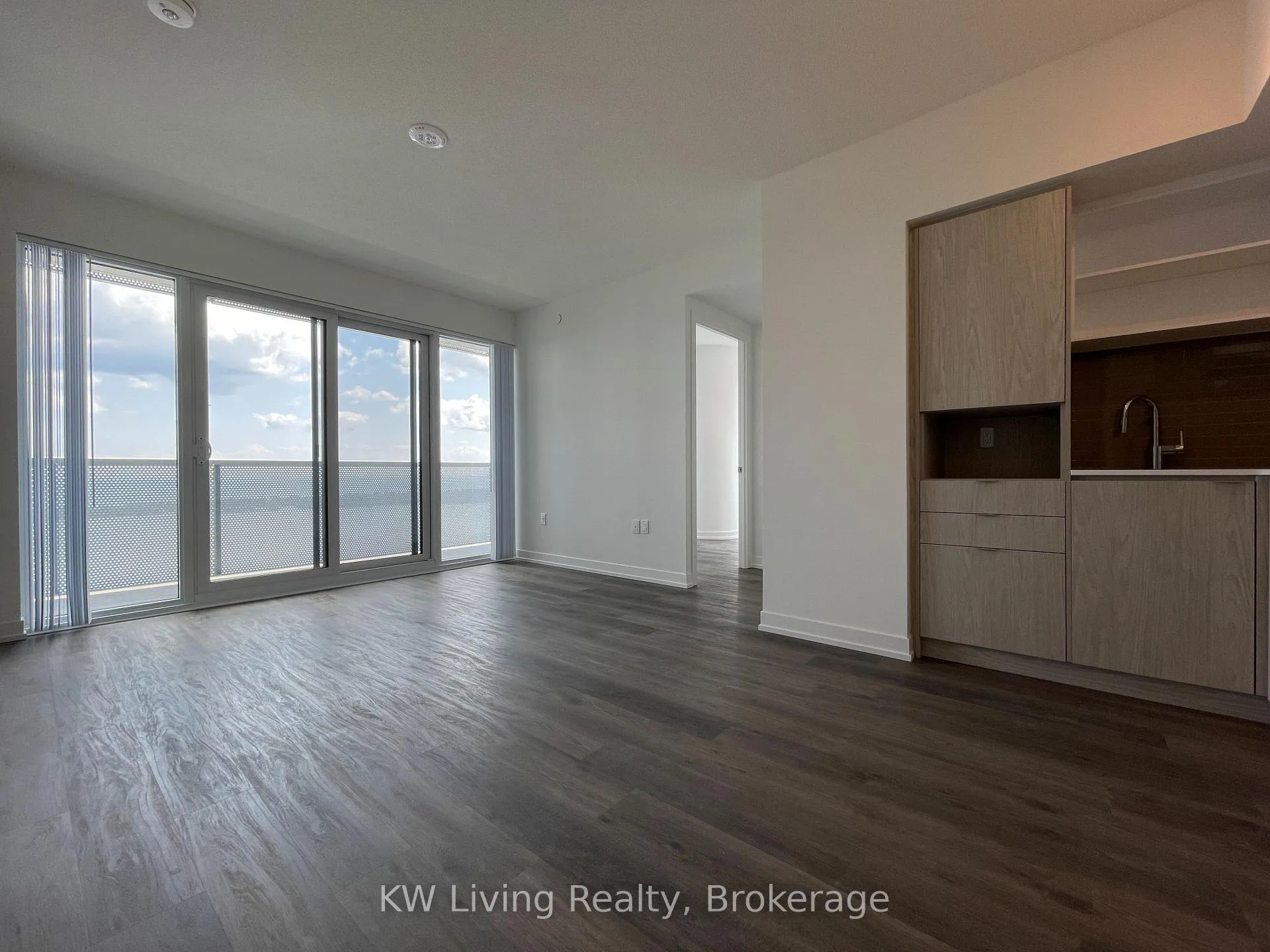 Photo 6 of Unit 4911, 55 Cooper Street, Toronto, Waterfront Communities — HOMEH