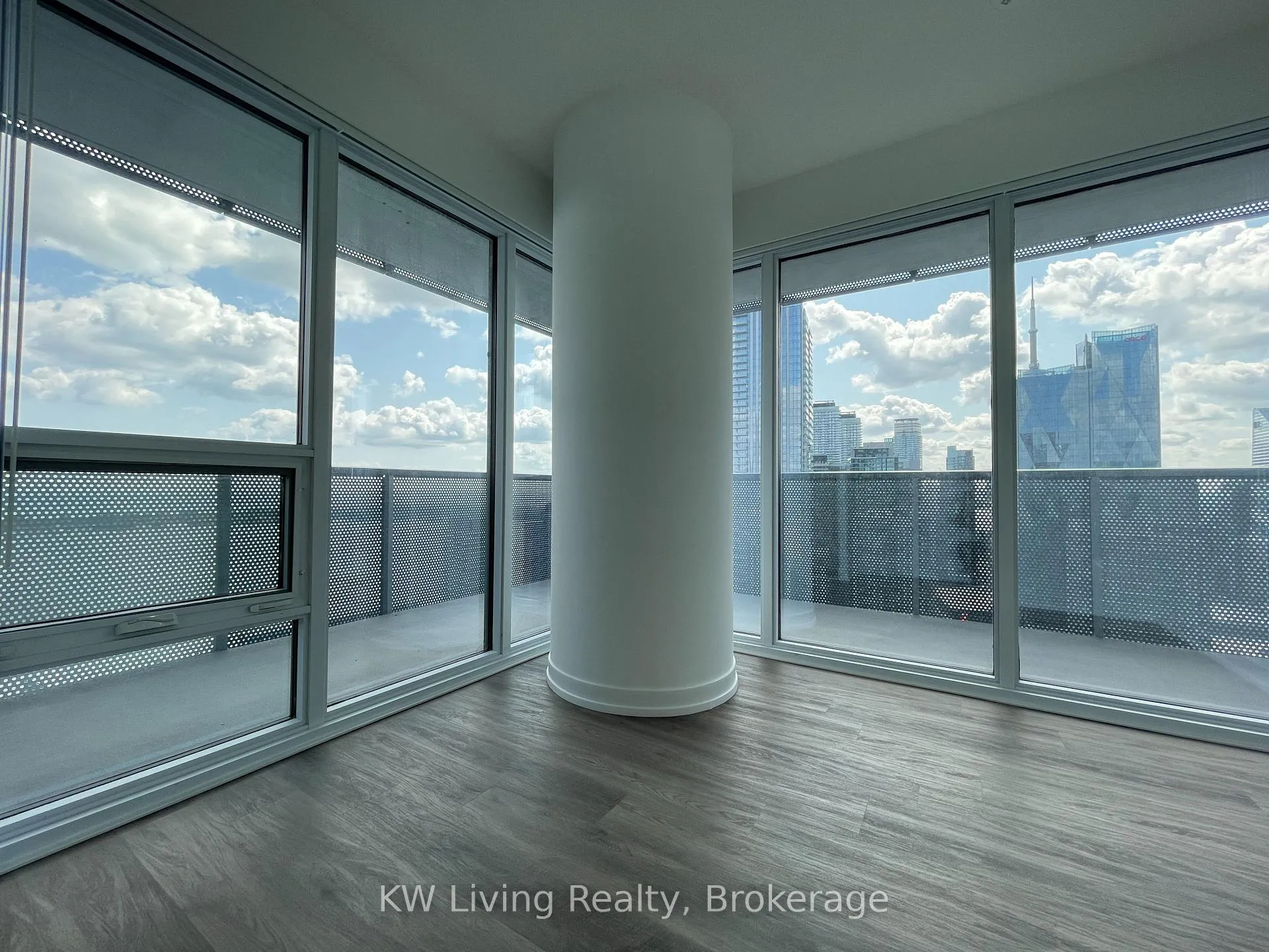 Photo 8 of Unit 4911, 55 Cooper Street, Toronto, Waterfront Communities — HOMEH