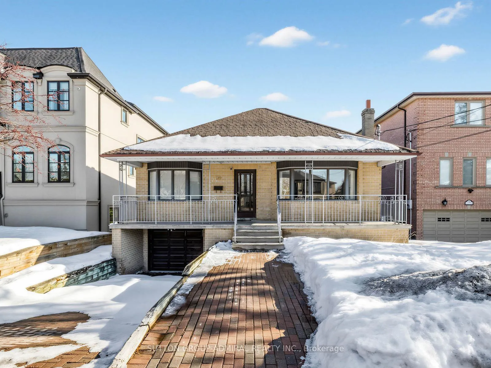 Photo 2 of 157 Hillmount Avenue, Toronto, Englemount-Lawrence — HOMEH