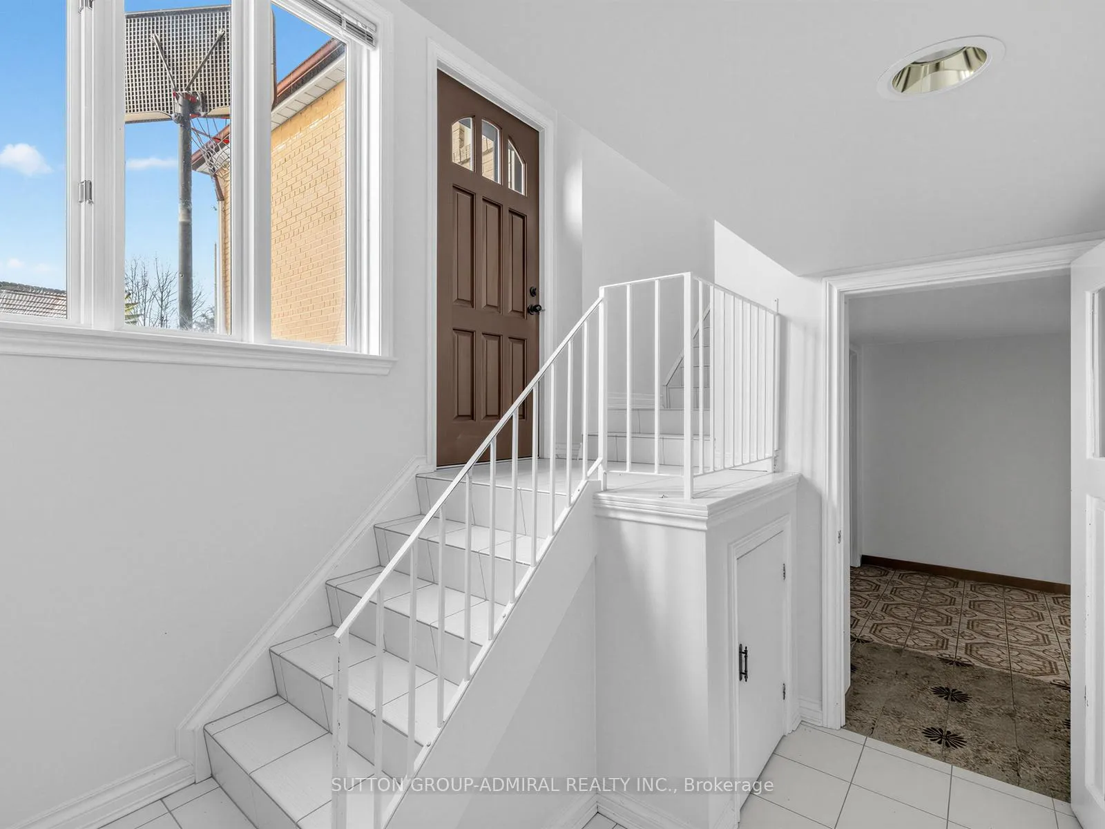 Photo 19 of 157 Hillmount Avenue, Toronto, Englemount-Lawrence — HOMEH