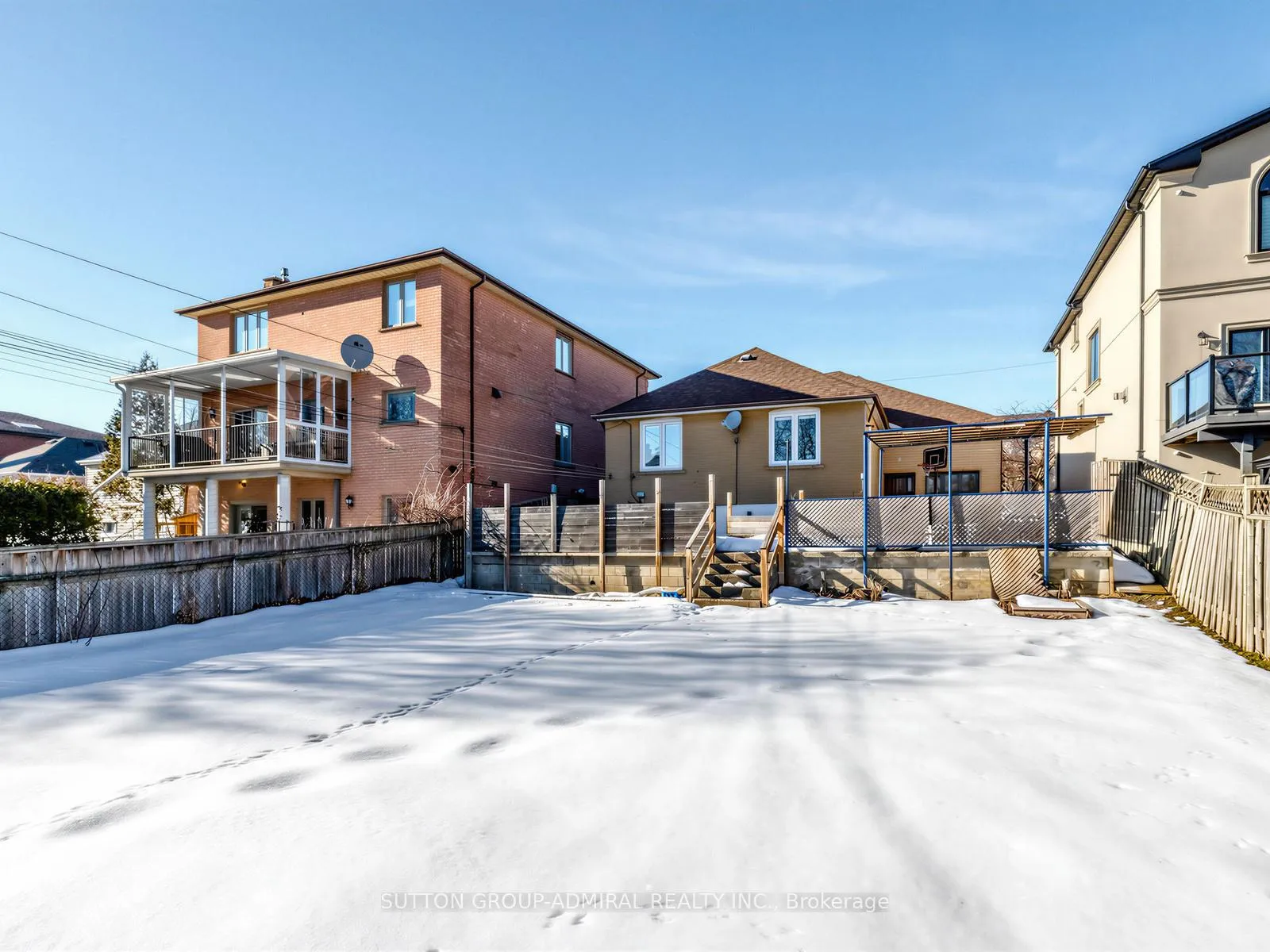 Photo 29 of 157 Hillmount Avenue, Toronto, Englemount-Lawrence — HOMEH
