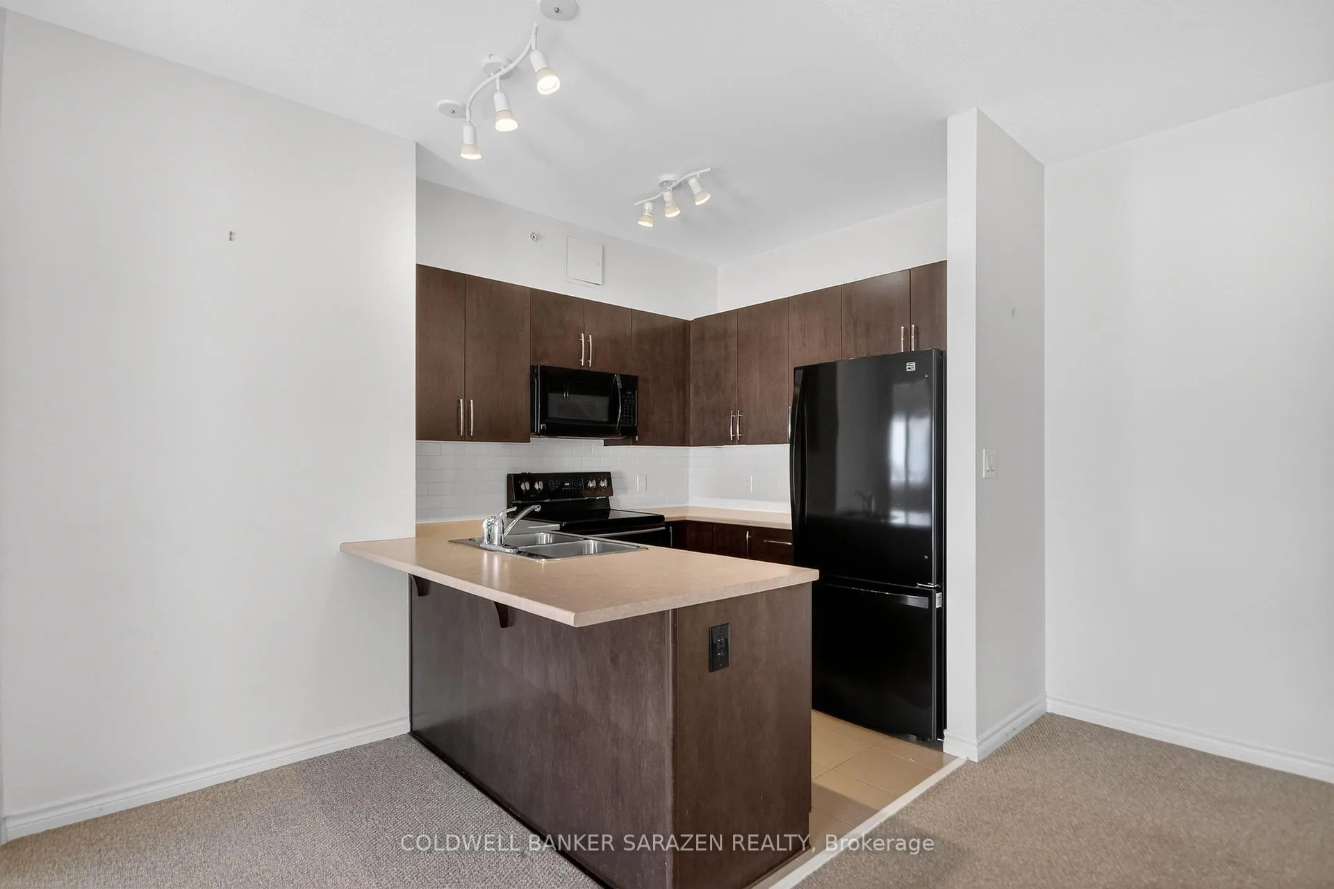 Photo 15 of Unit 406, 141 Potts Private, Ottawa, Notting Hill/Summerside — HOMEH