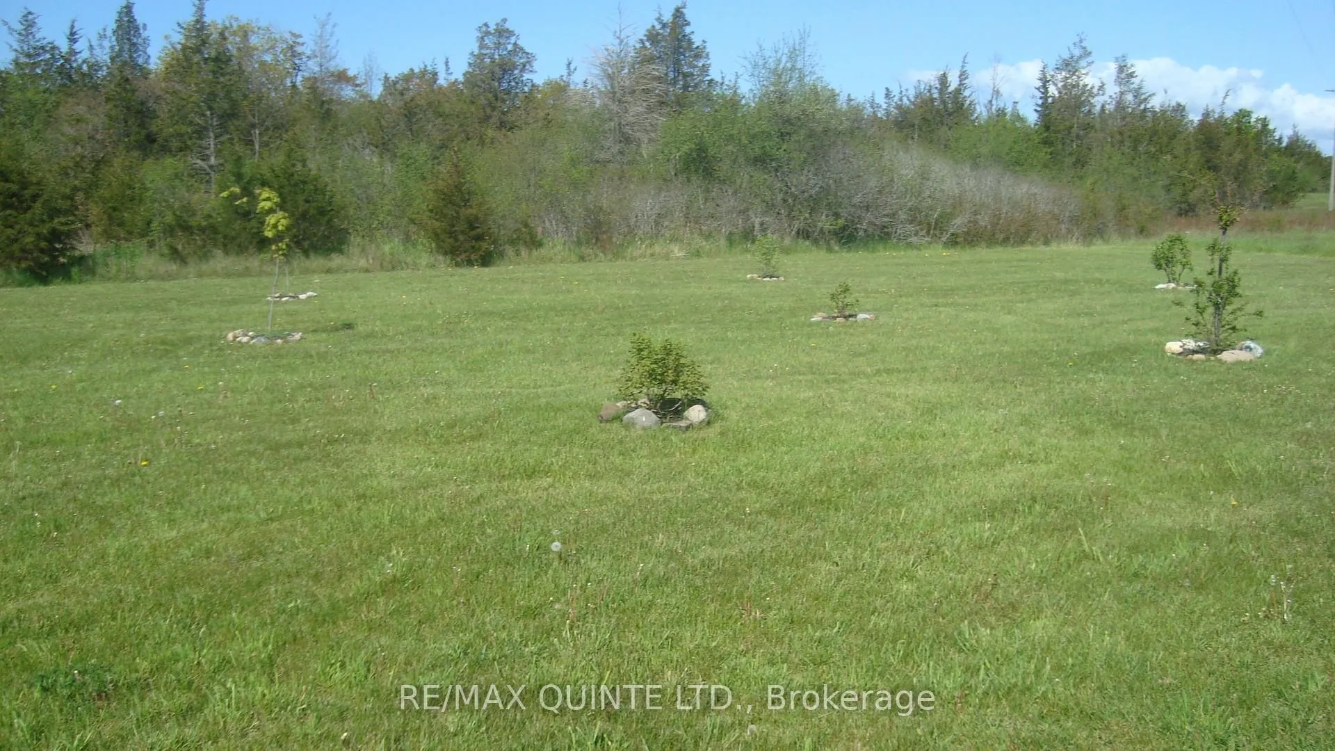 Photo 3 of 159 Simpson Road, Prince Edward County, Athol Ward — HOMEH