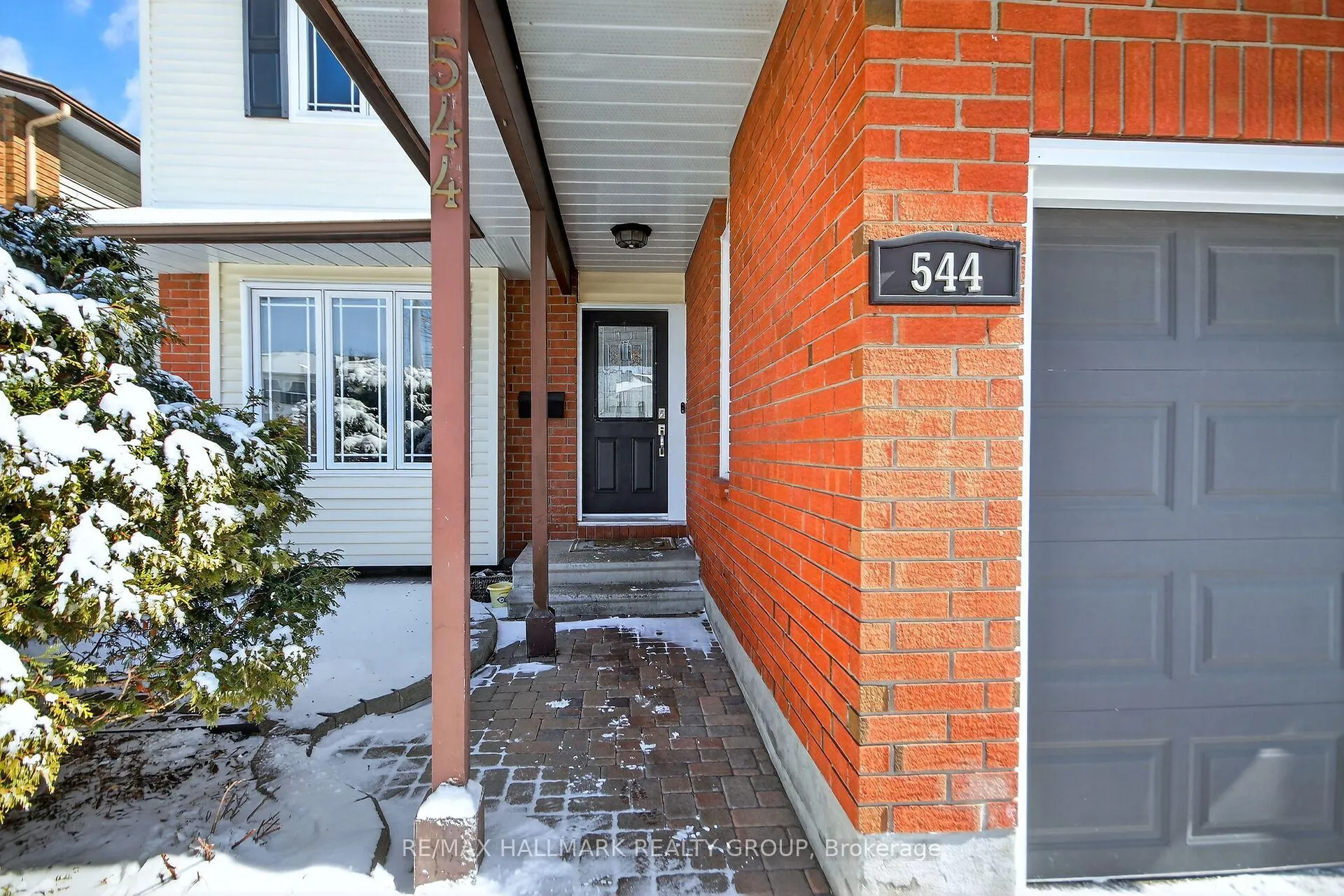 Photo 2 of 544 Apollo Way, Ottawa, Fallingbrook/Pineridge — HOMEH