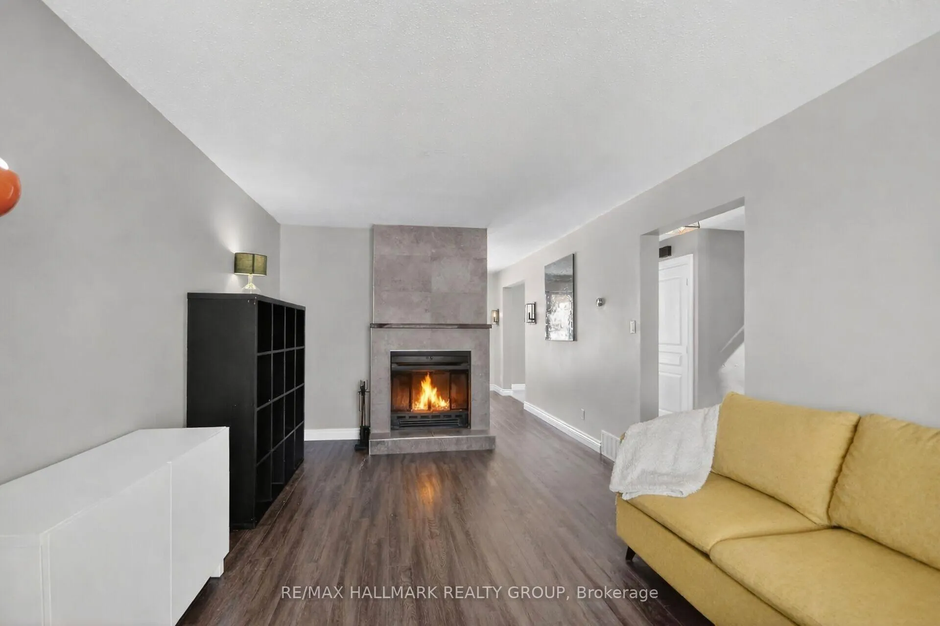 Photo 5 of 544 Apollo Way, Ottawa, Fallingbrook/Pineridge — HOMEH