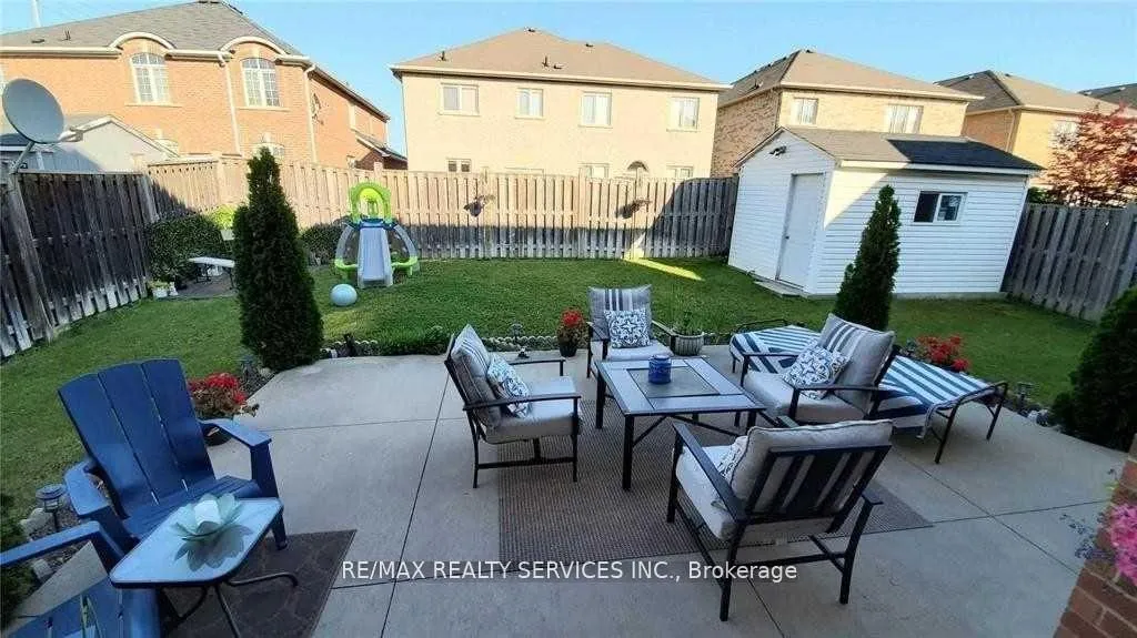 Photo 2 of 3 Lexington Road, Brampton, Bram East — HOMEH