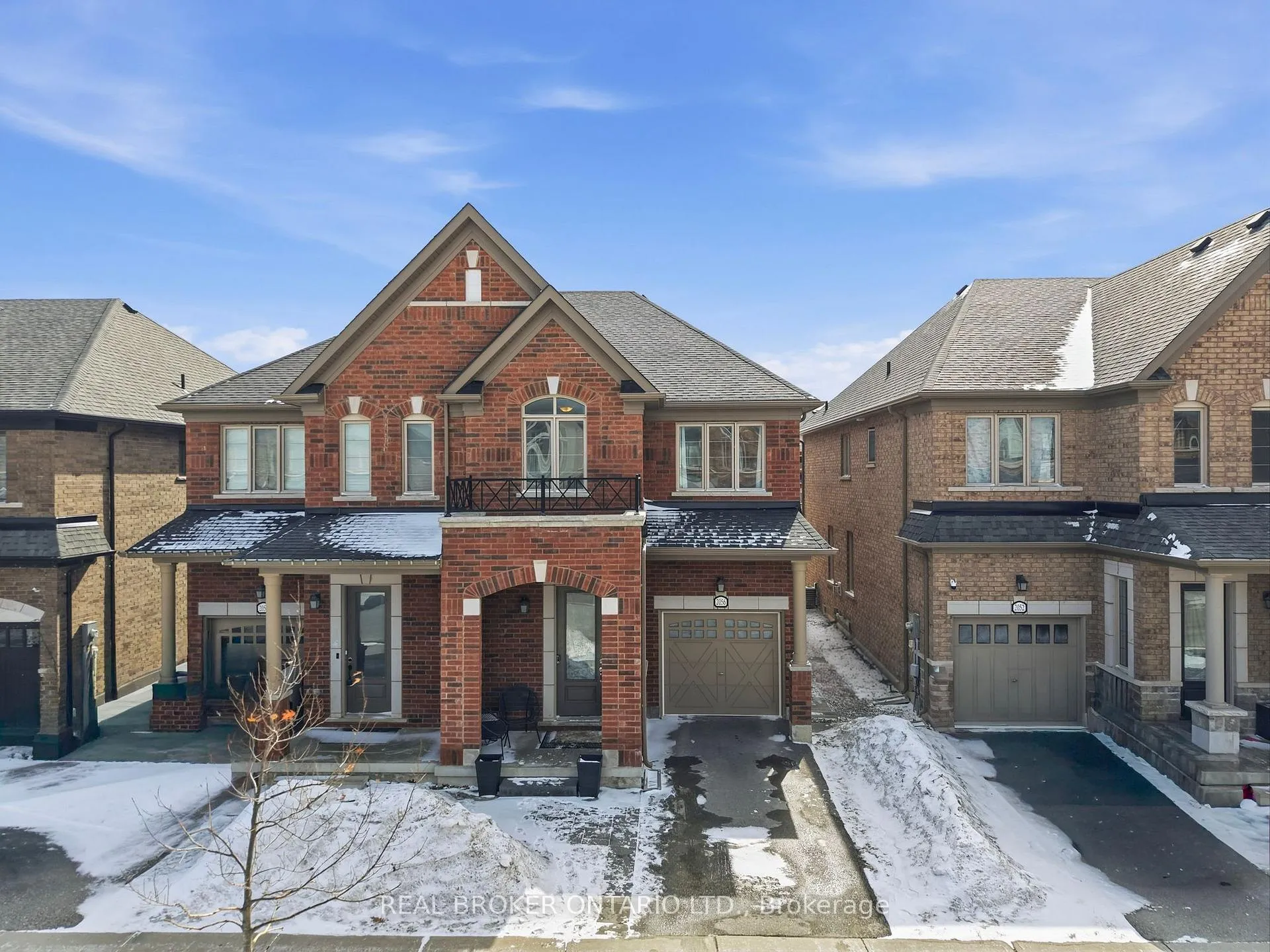 Photo 1 of 2056 Dale Road, Innisfil, Alcona — HOMEH