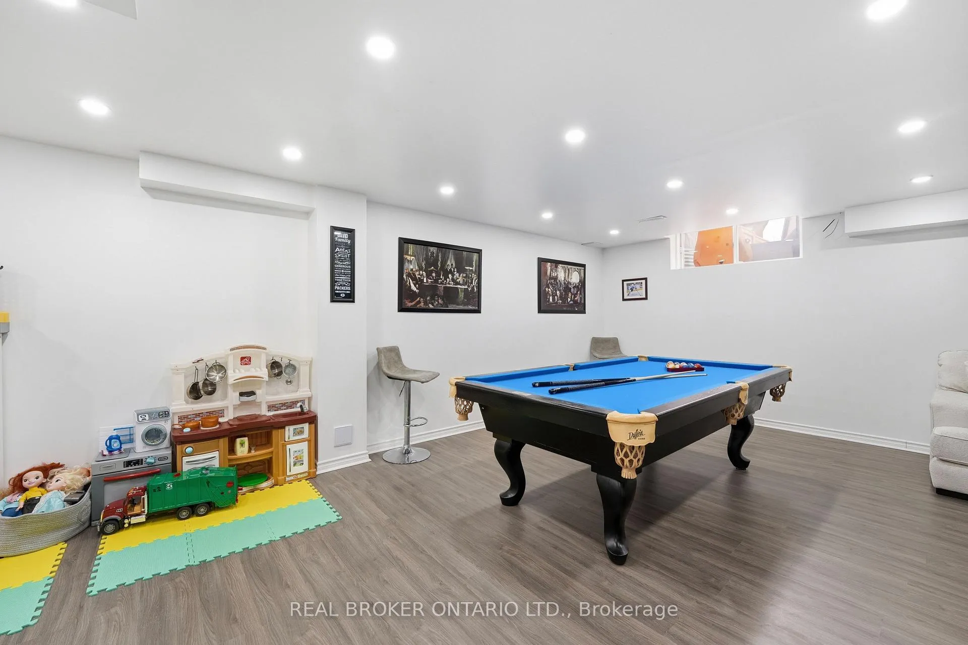 Photo 29 of 2056 Dale Road, Innisfil, Alcona — HOMEH
