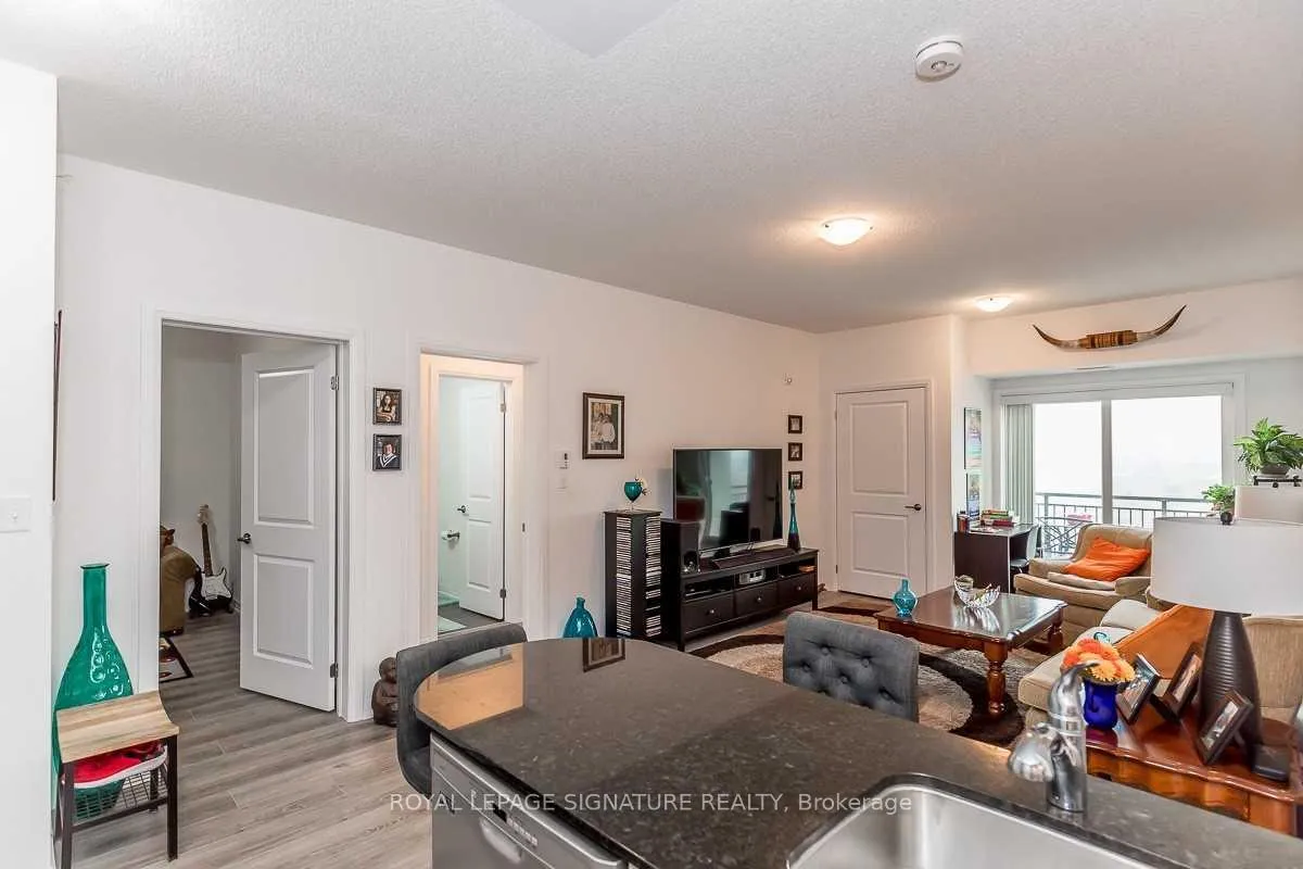Photo 10 of Unit 604, 295 Cundles Road E, Barrie, Alliance — HOMEH