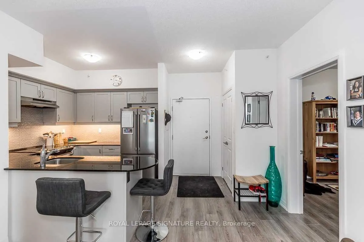 Photo 12 of Unit 604, 295 Cundles Road E, Barrie, Alliance — HOMEH