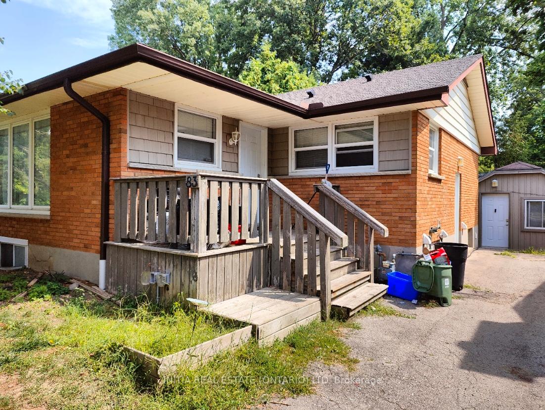 Front of Unit Upper, 83 Britannia Avenue